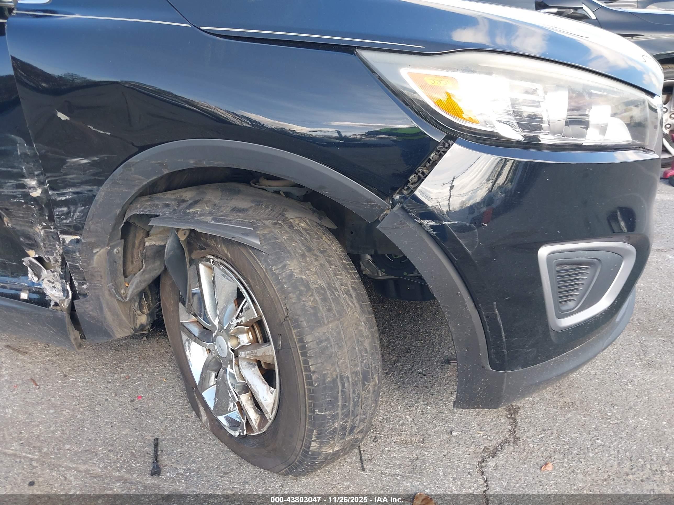 KIA SORENTO image 6