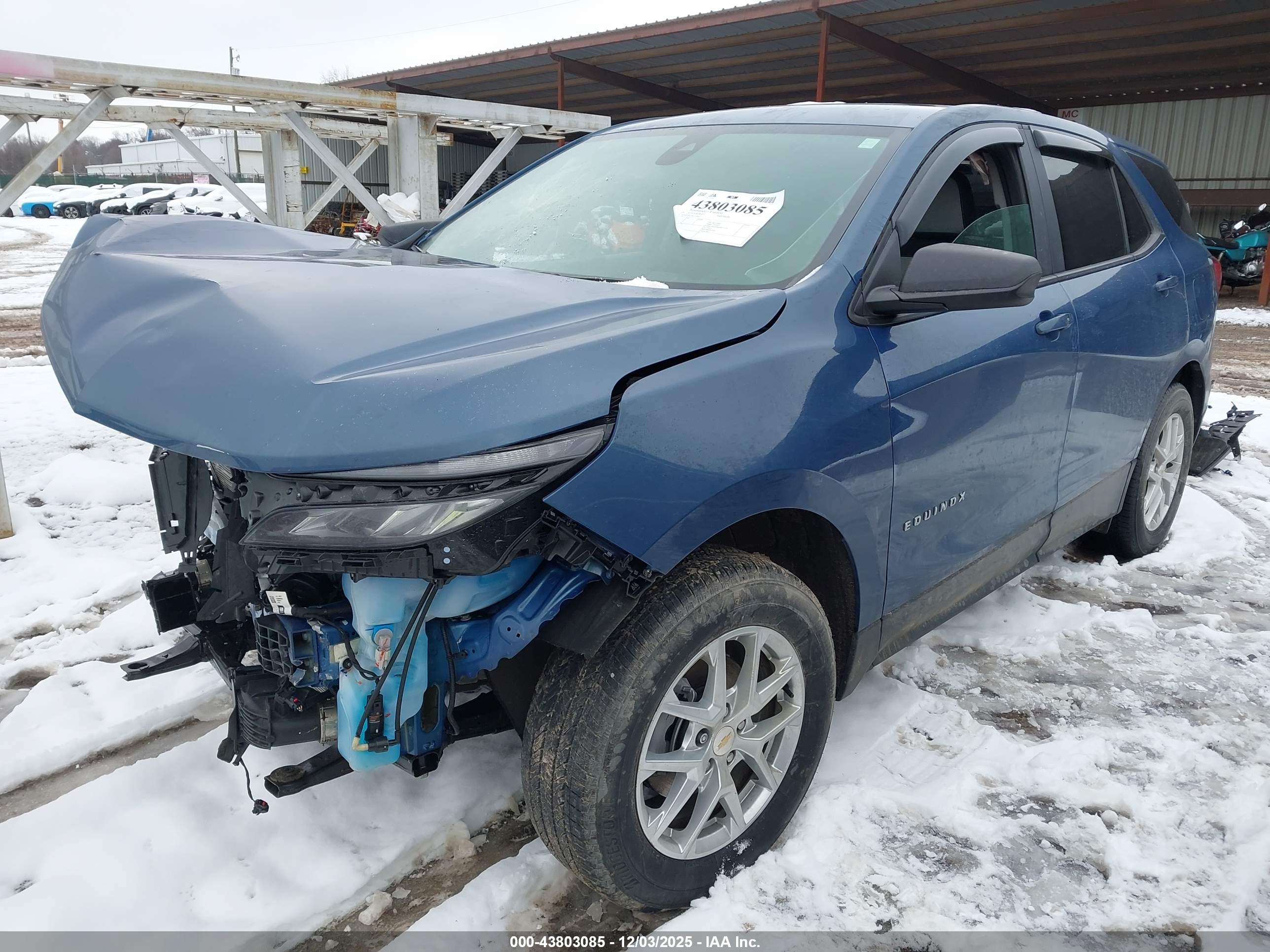 CHEVROLET EQUINOX image 2