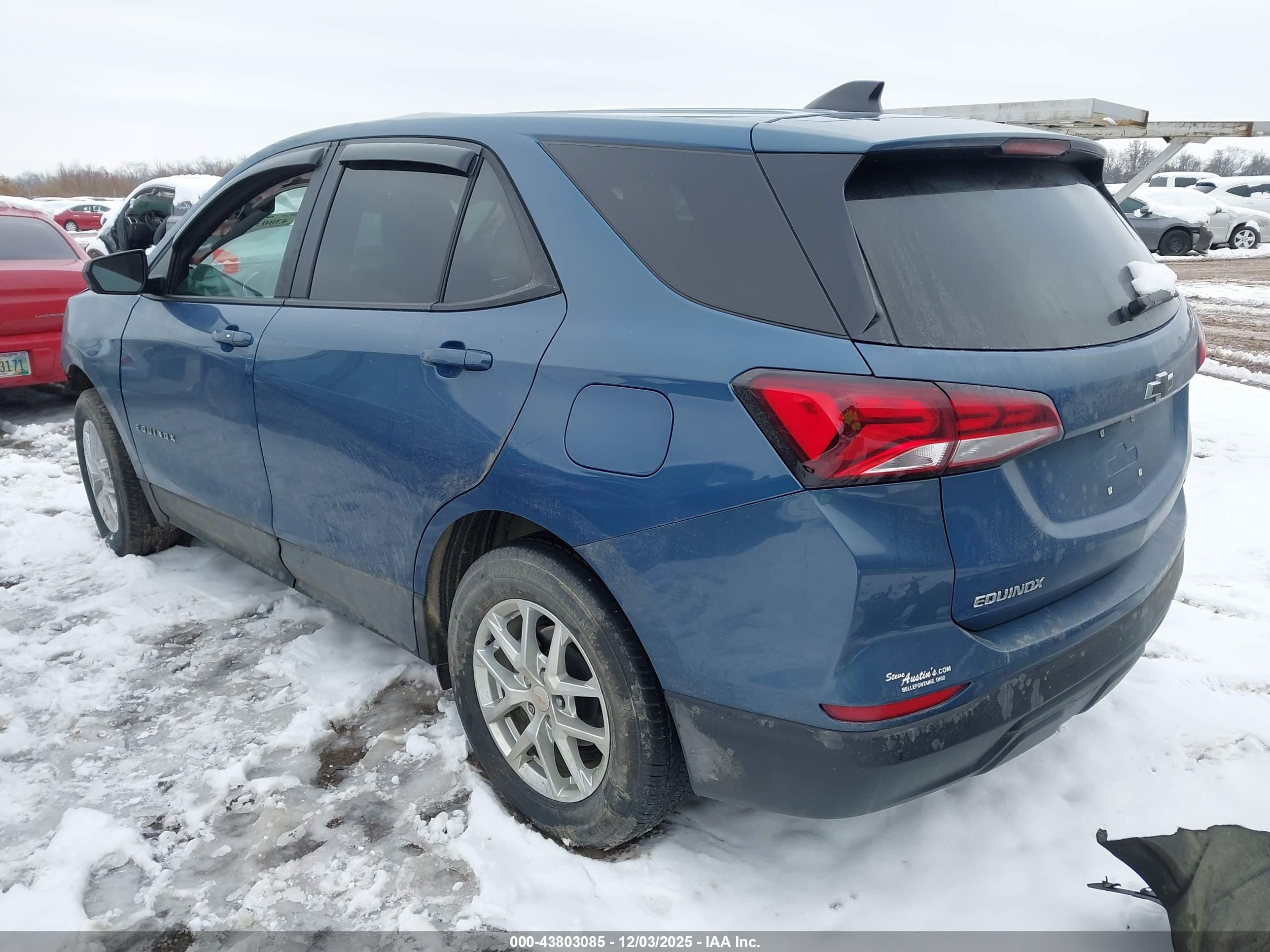 CHEVROLET EQUINOX image 3