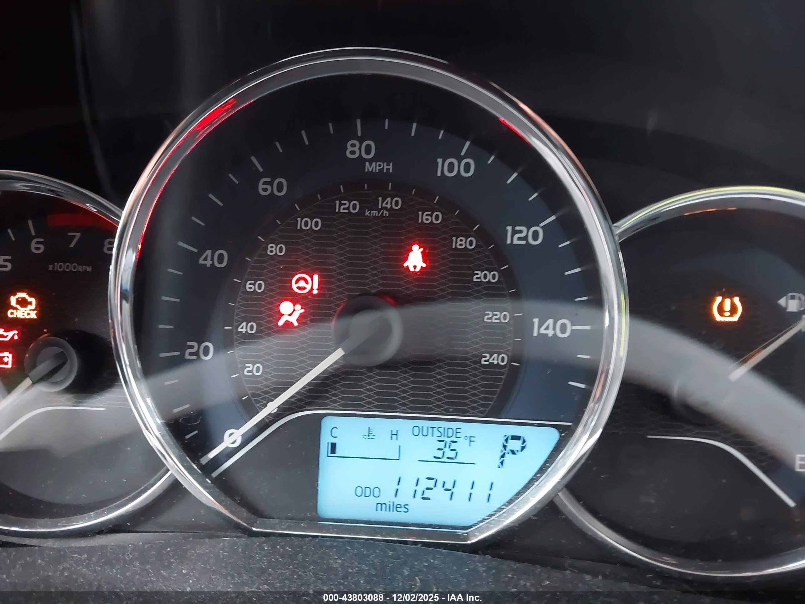 TOYOTA COROLLA image 7