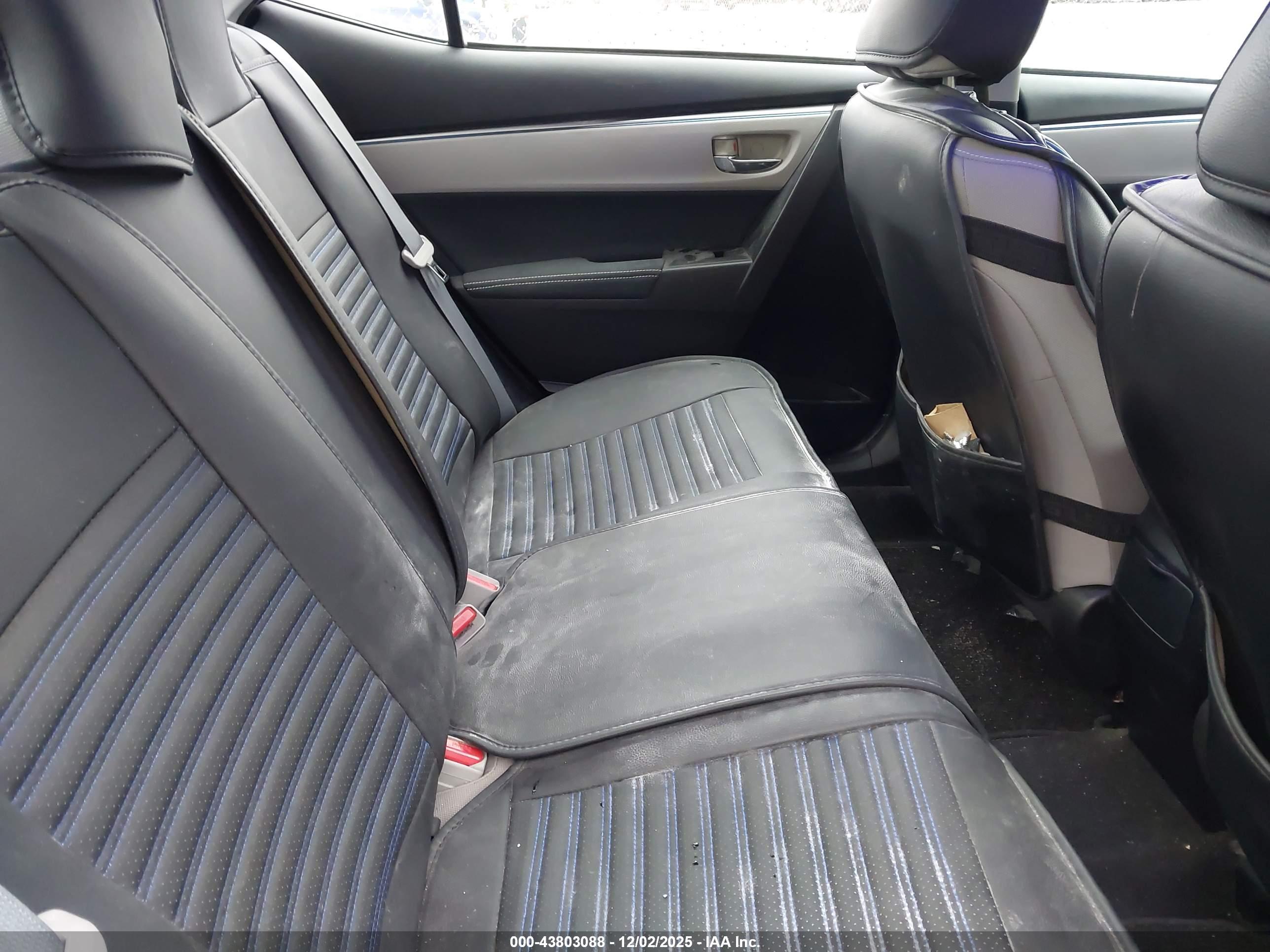 TOYOTA COROLLA image 8