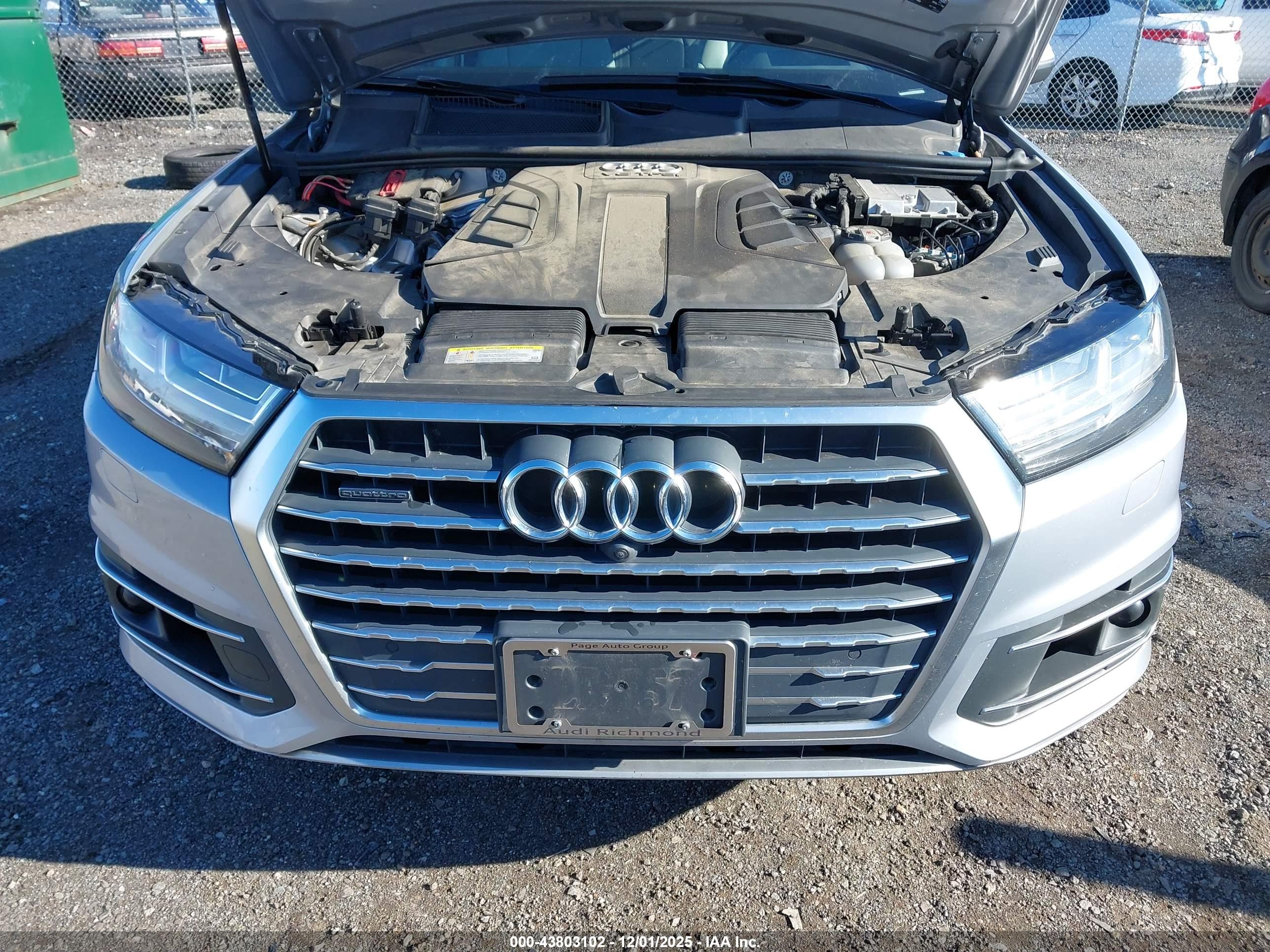 AUDI Q7 image 6