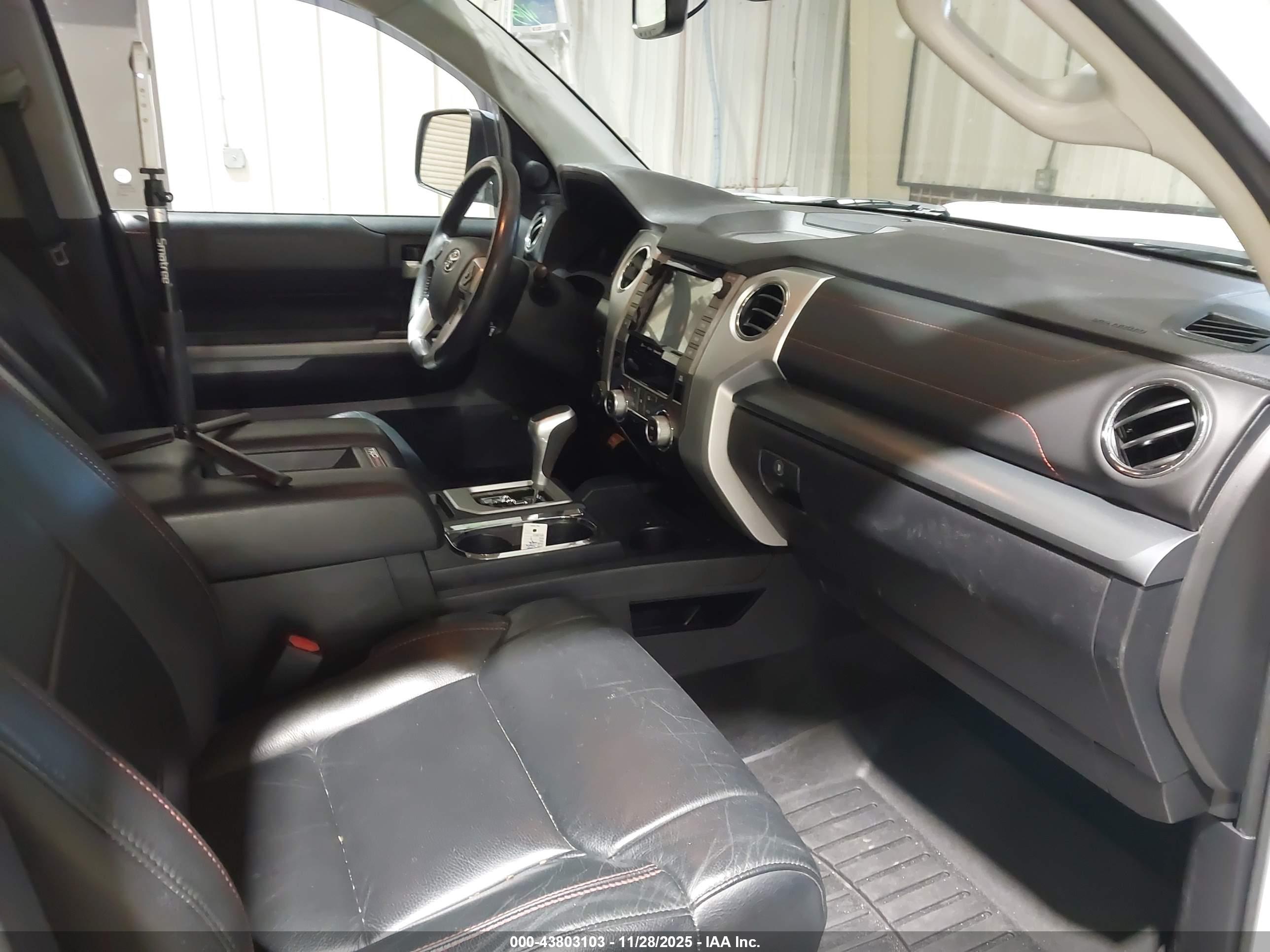 TOYOTA TUNDRA image 5