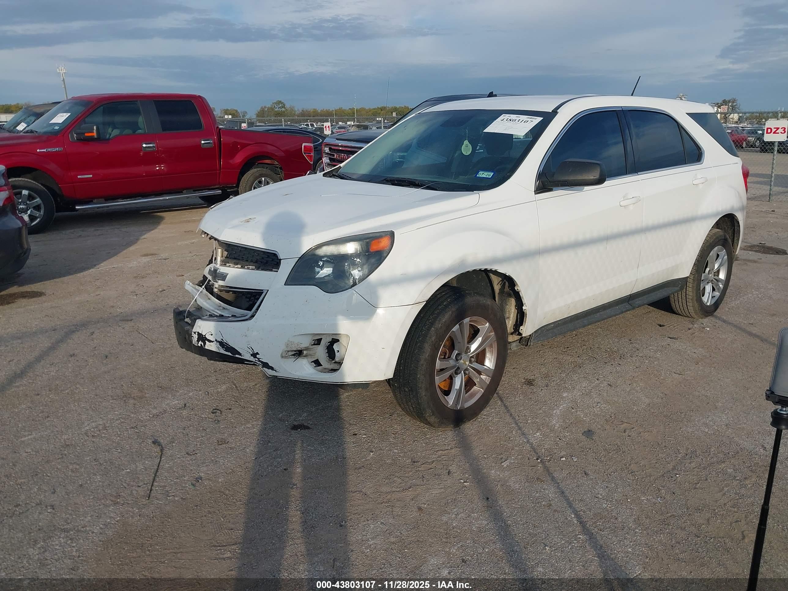 CHEVROLET EQUINOX image 2