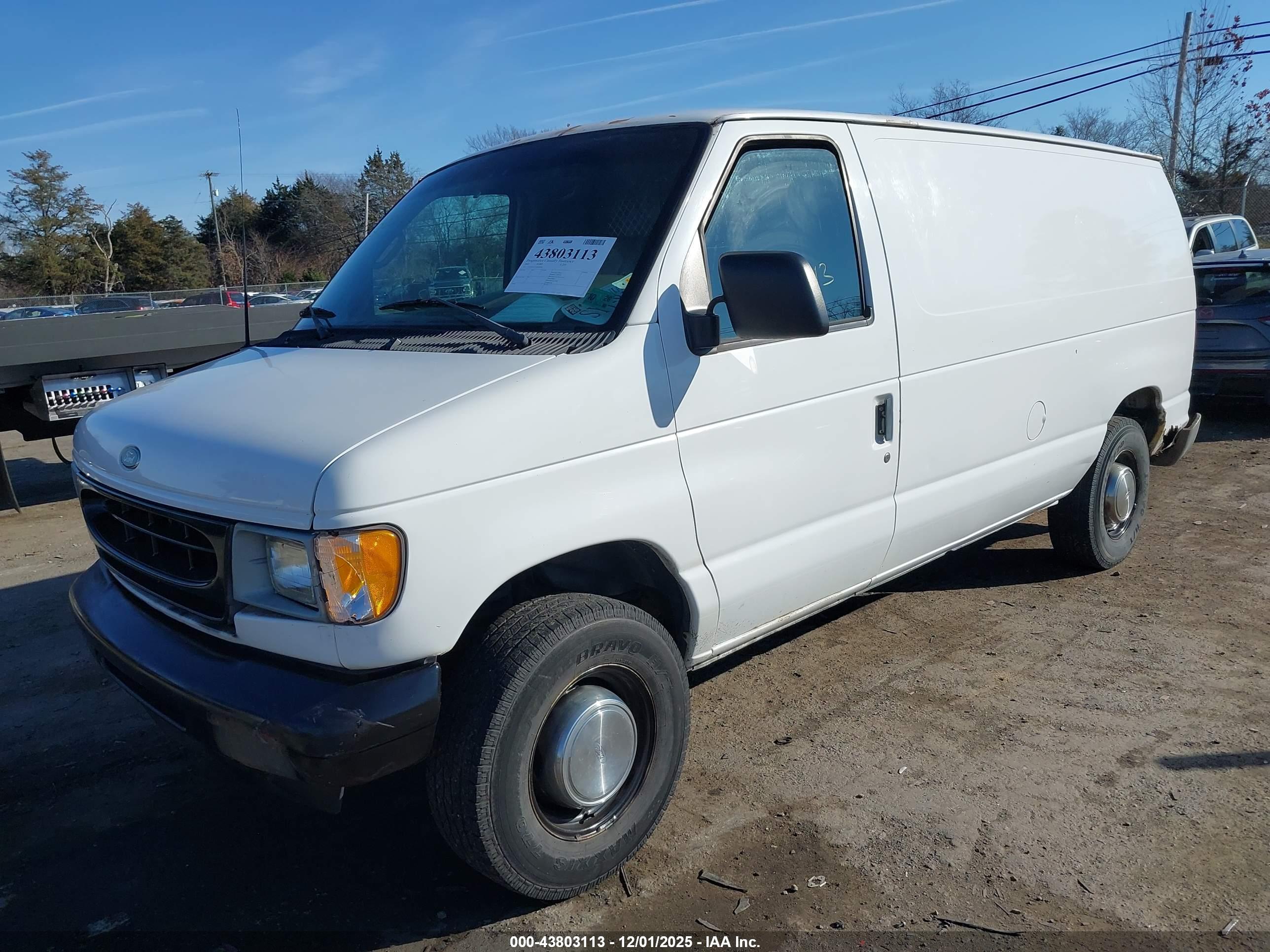 FORD E-250 image 2