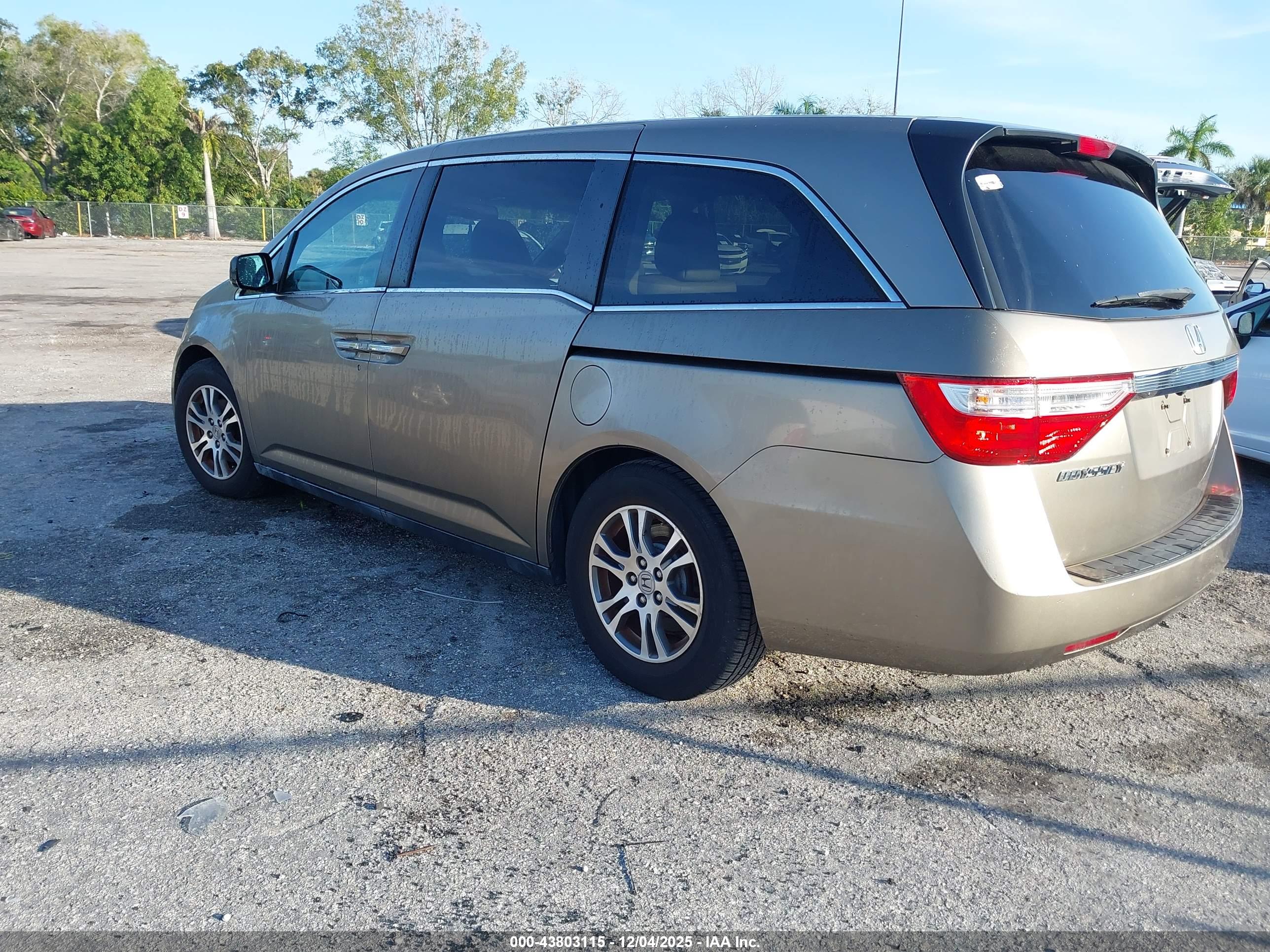 HONDA ODYSSEY image 3