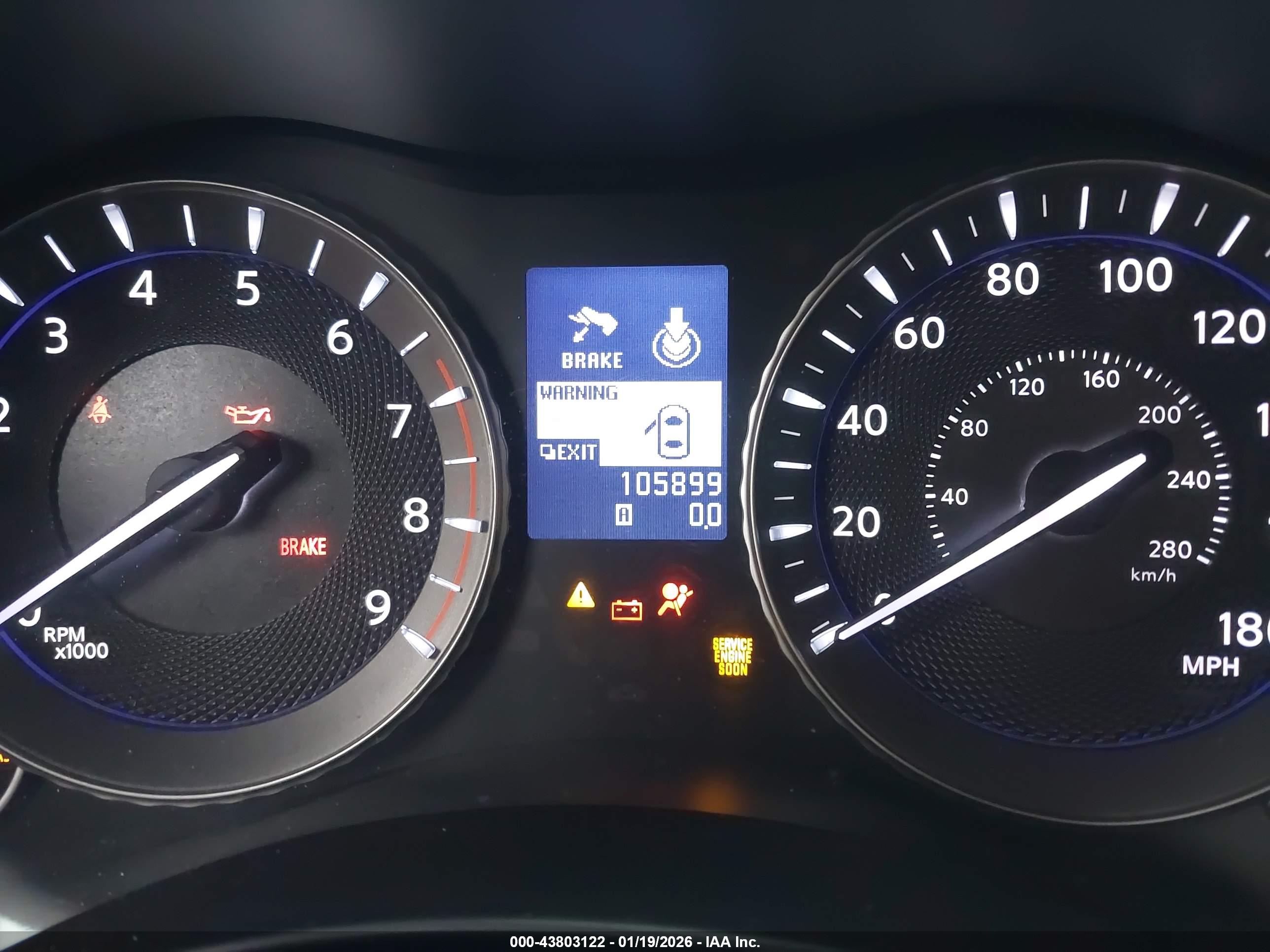 INFINITI M56 image 7