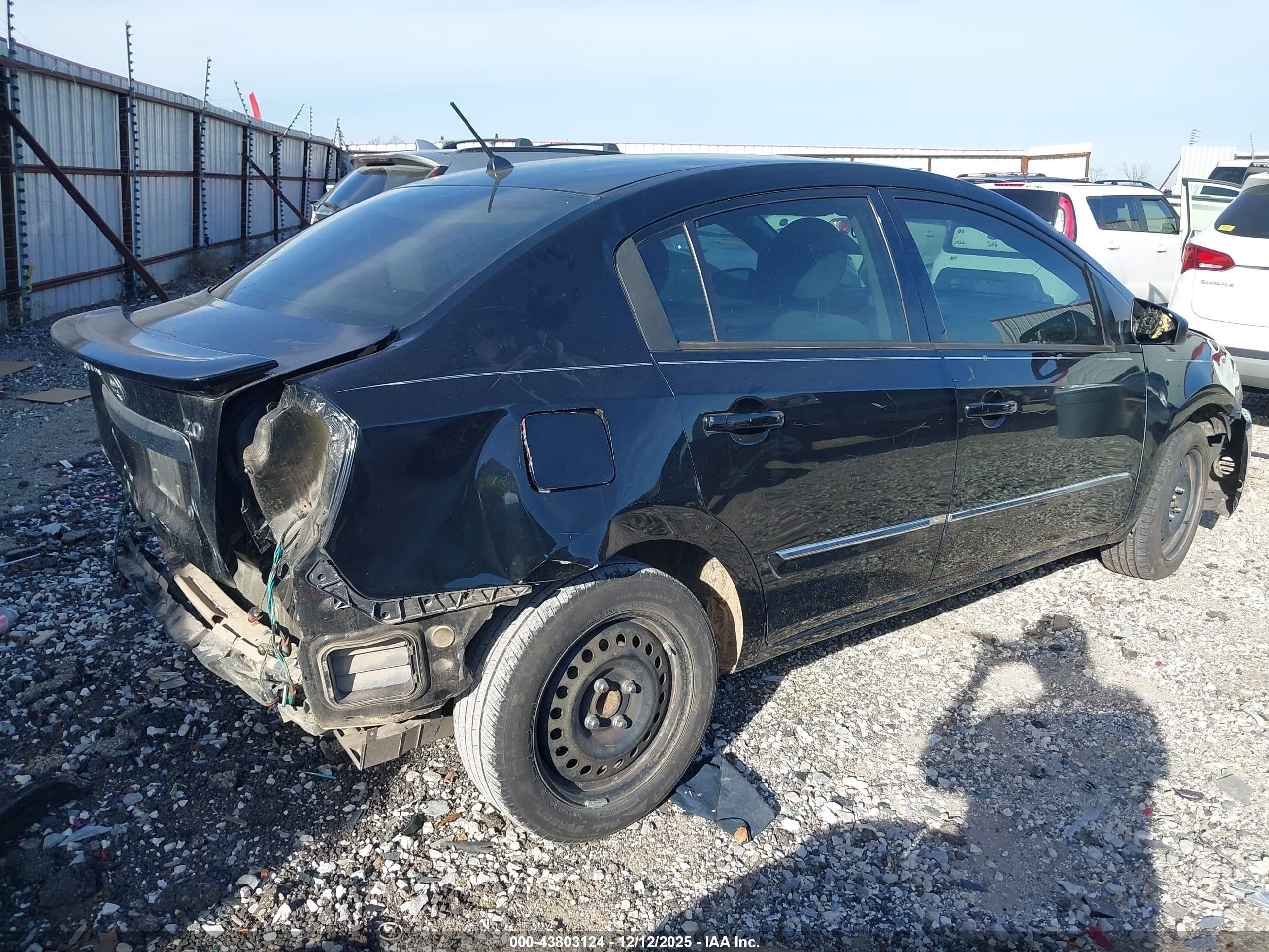 NISSAN SENTRA image 4