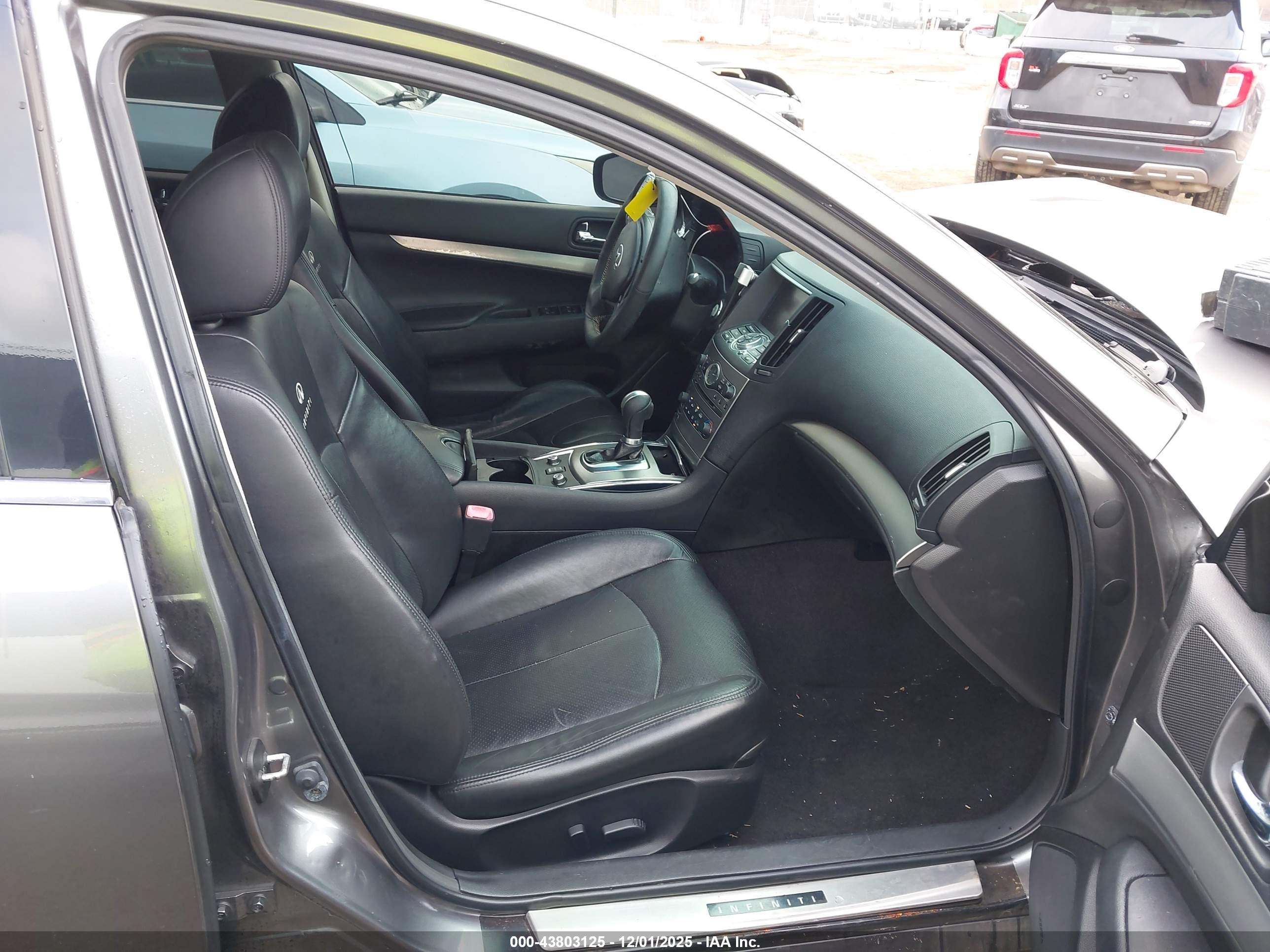 INFINITI G37X image 5