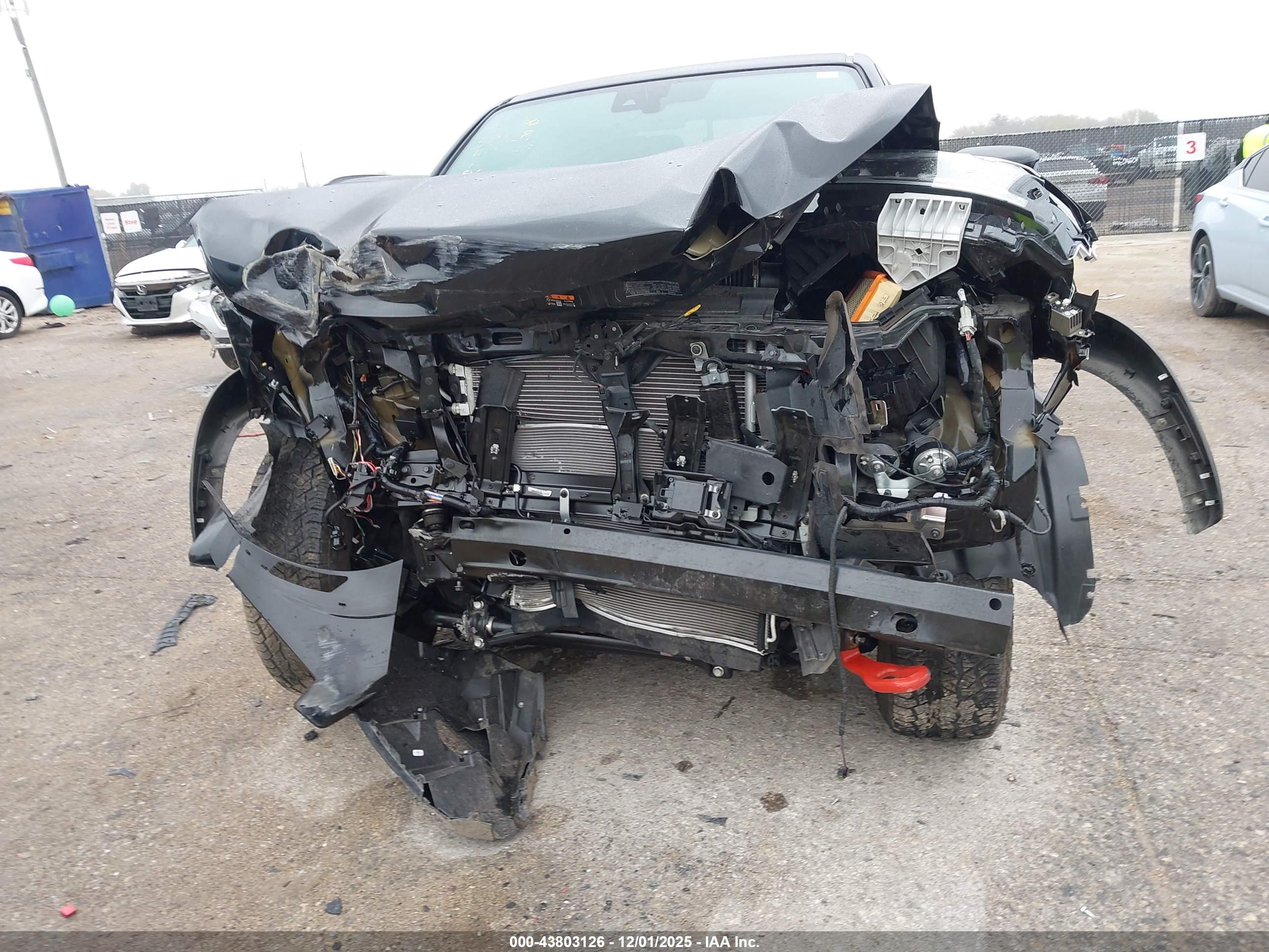 NISSAN FRONTIER image 6