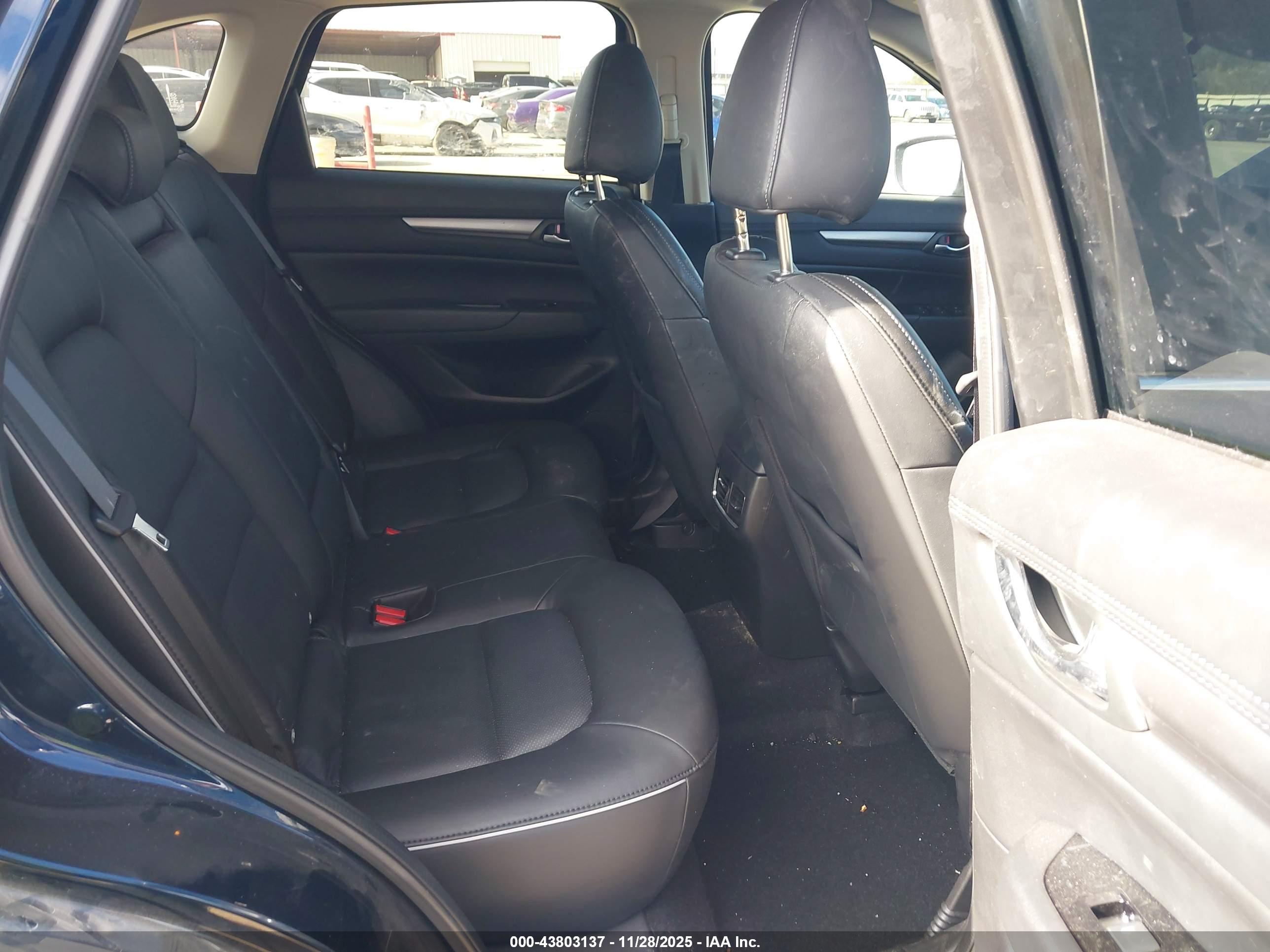 MAZDA CX-5 image 8