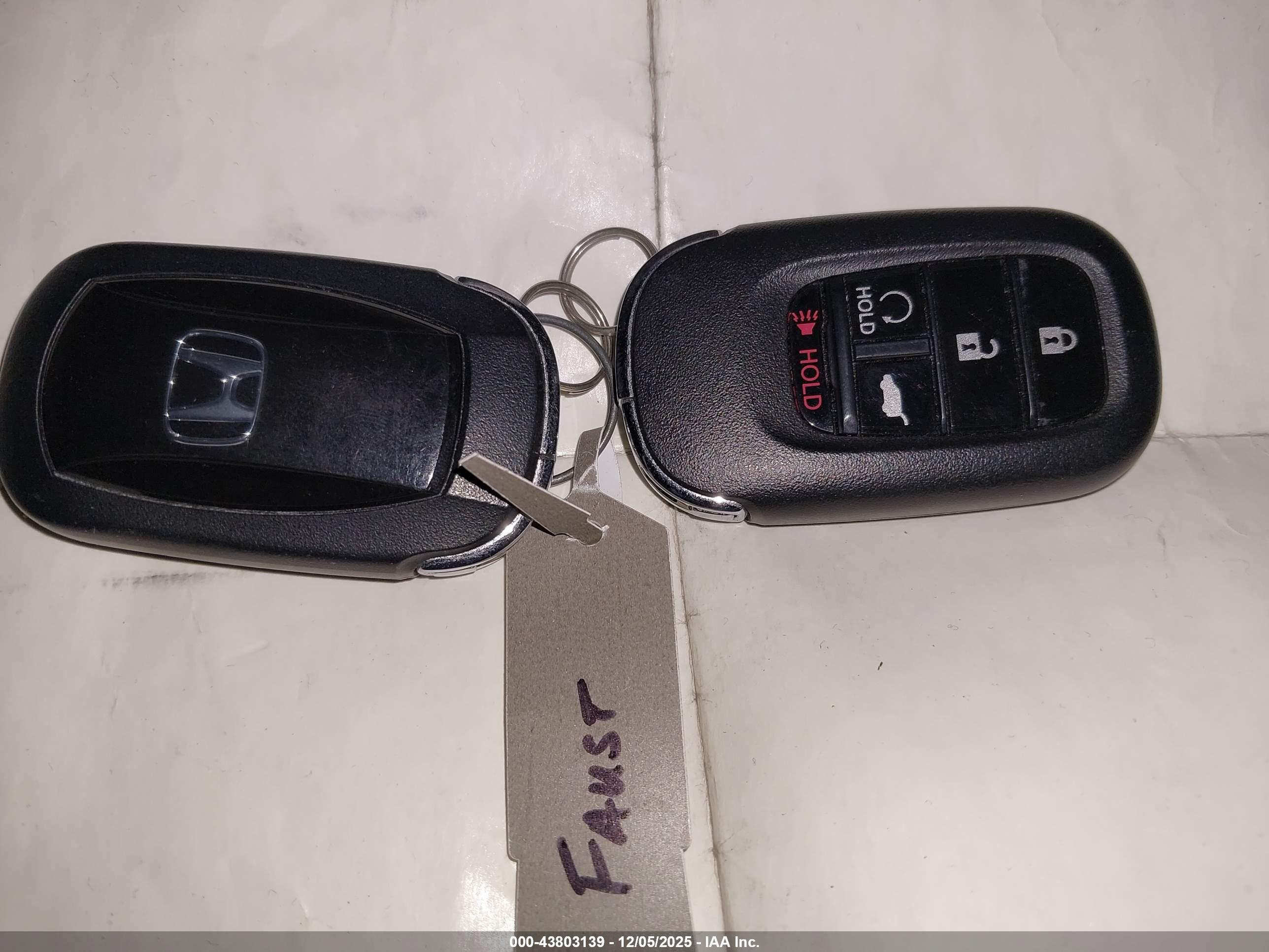 HONDA CR-V image 11