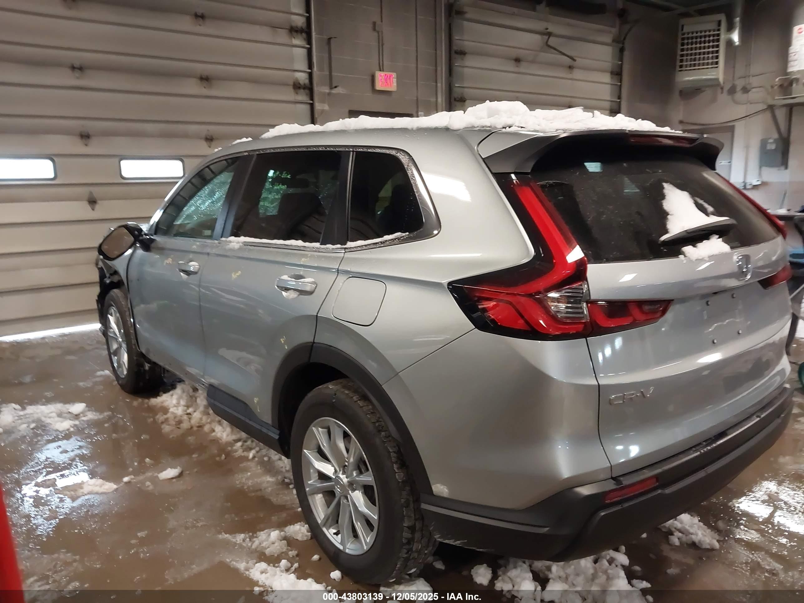 HONDA CR-V image 3