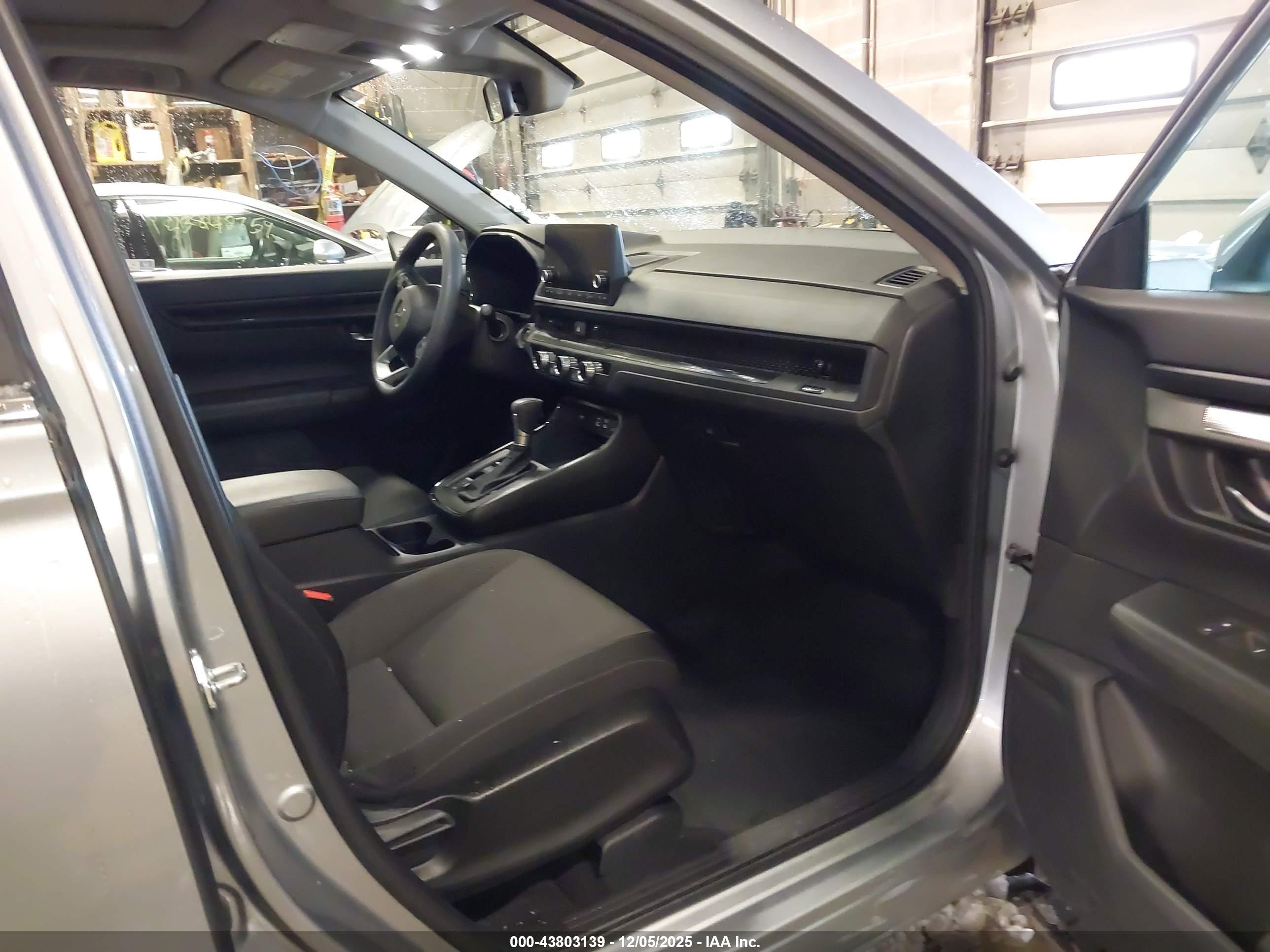 HONDA CR-V image 5