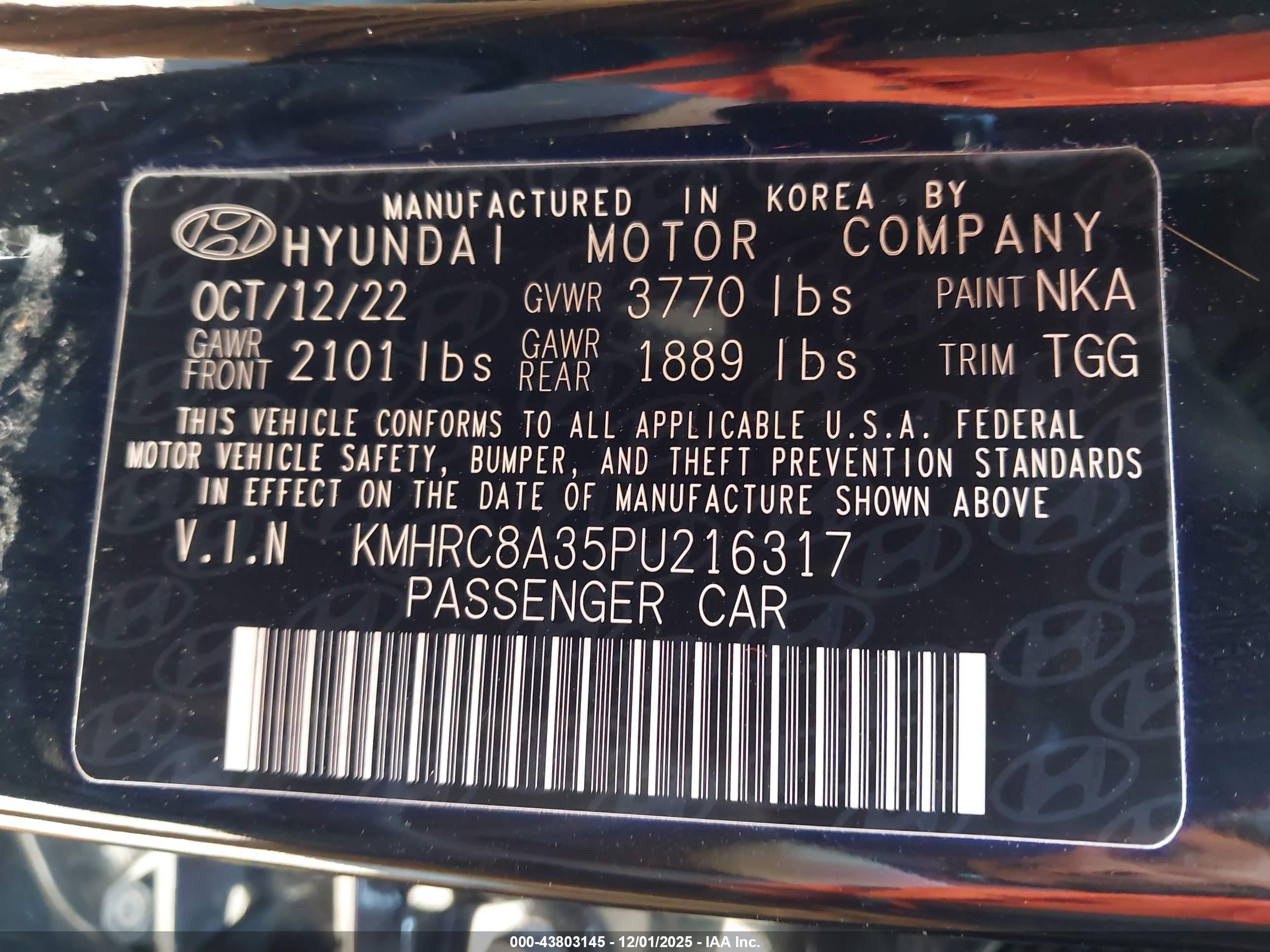 HYUNDAI VENUE image 9
