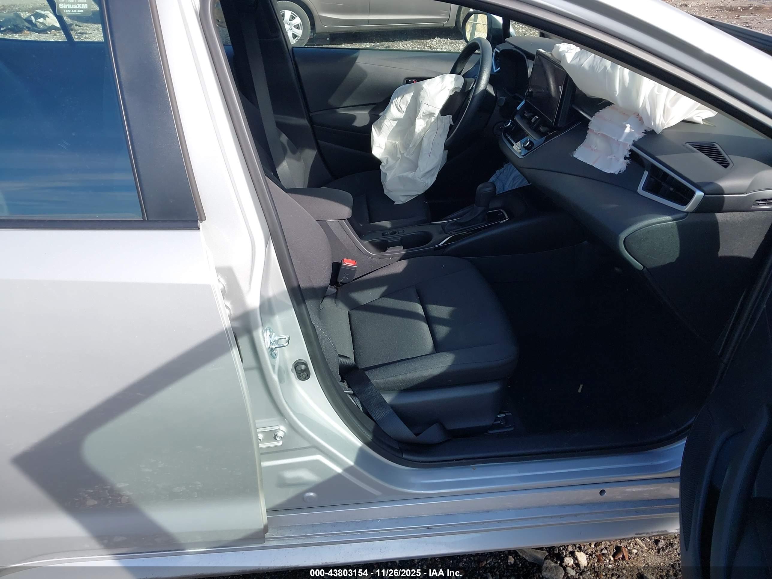 TOYOTA COROLLA image 5