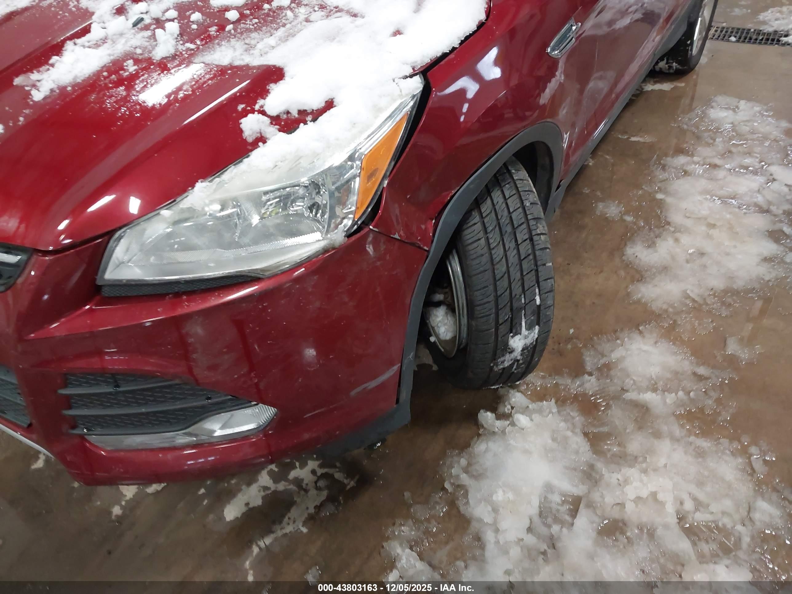 FORD ESCAPE image 6