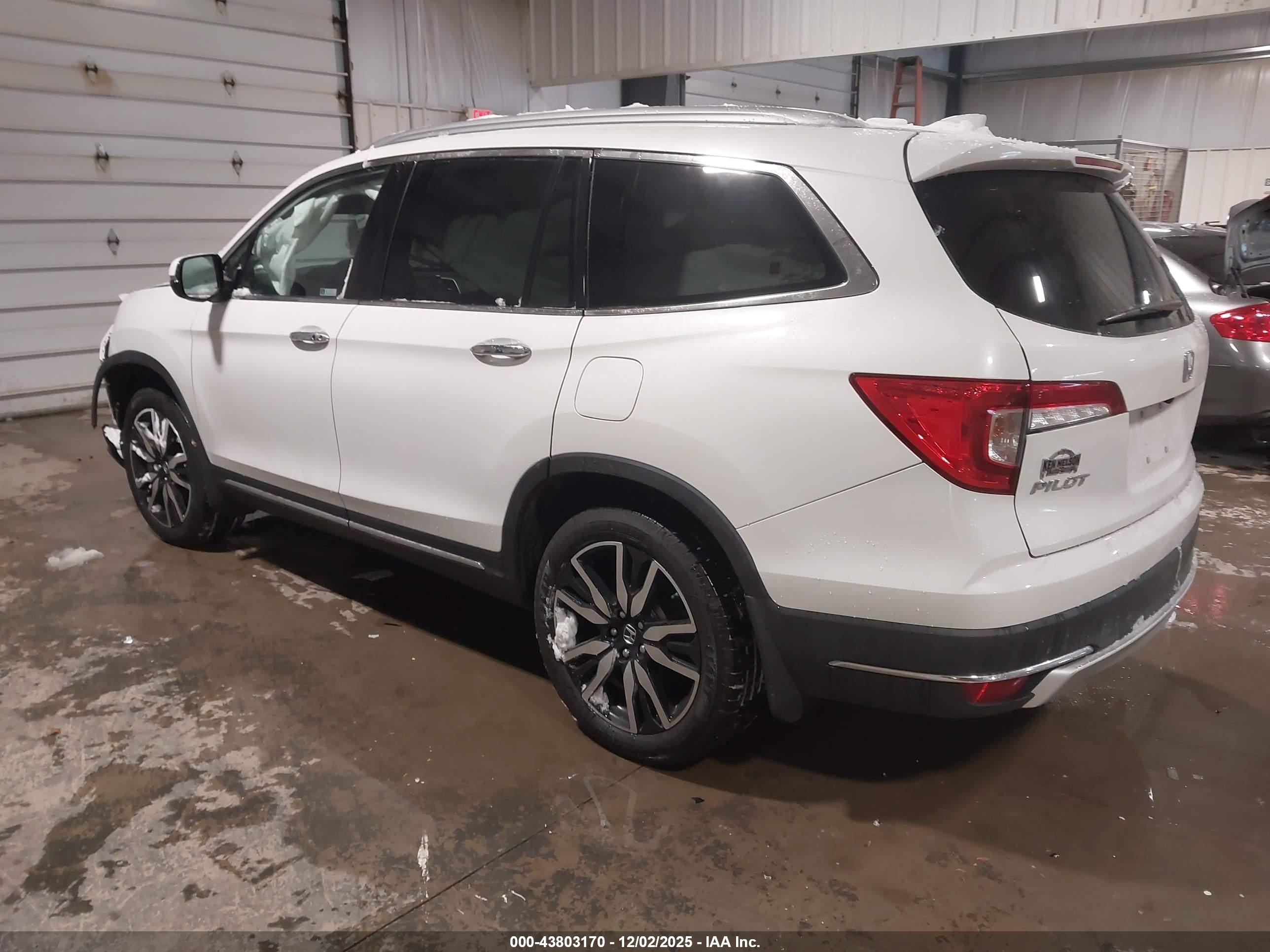 HONDA PILOT image 3