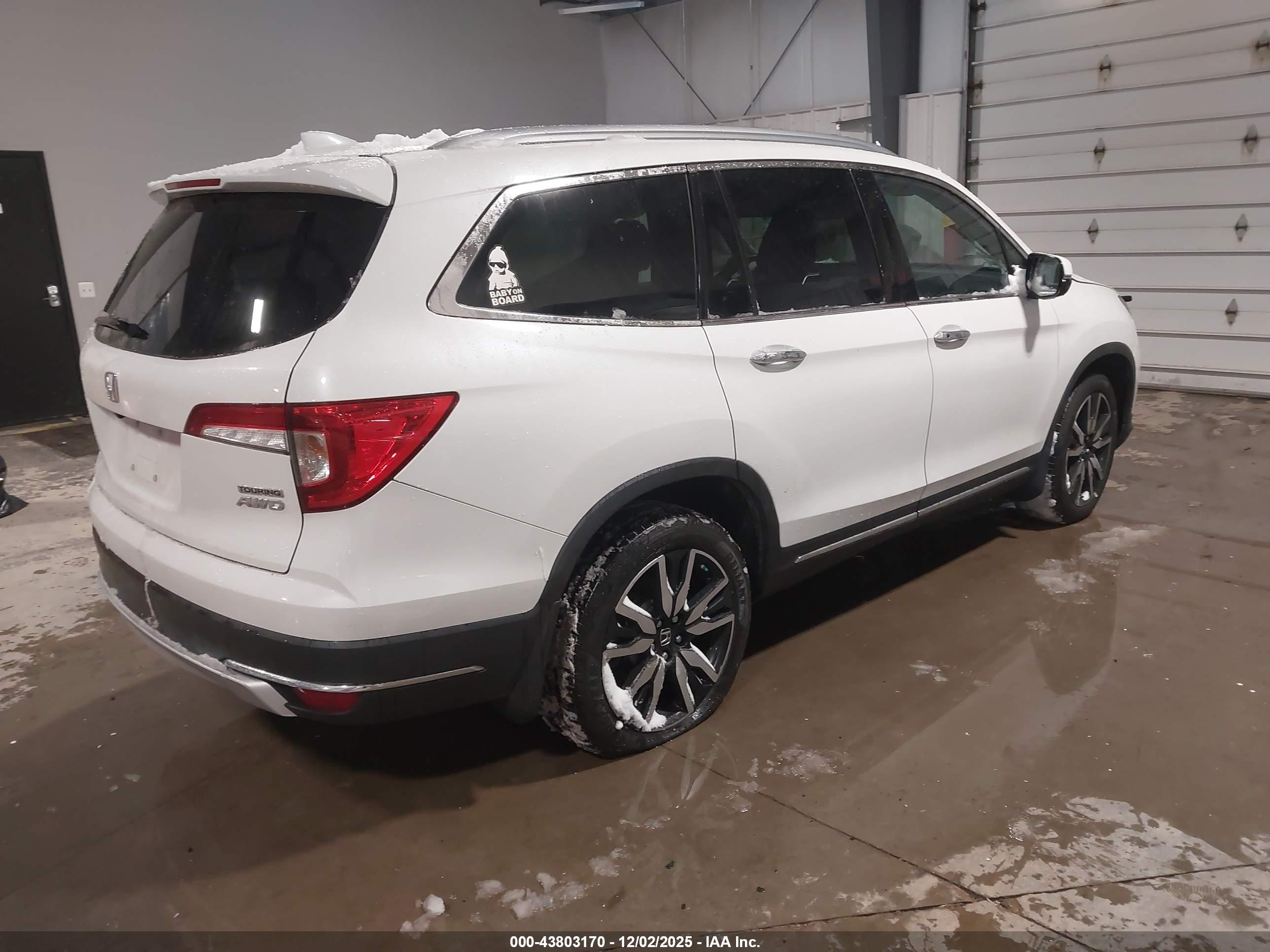 HONDA PILOT image 4