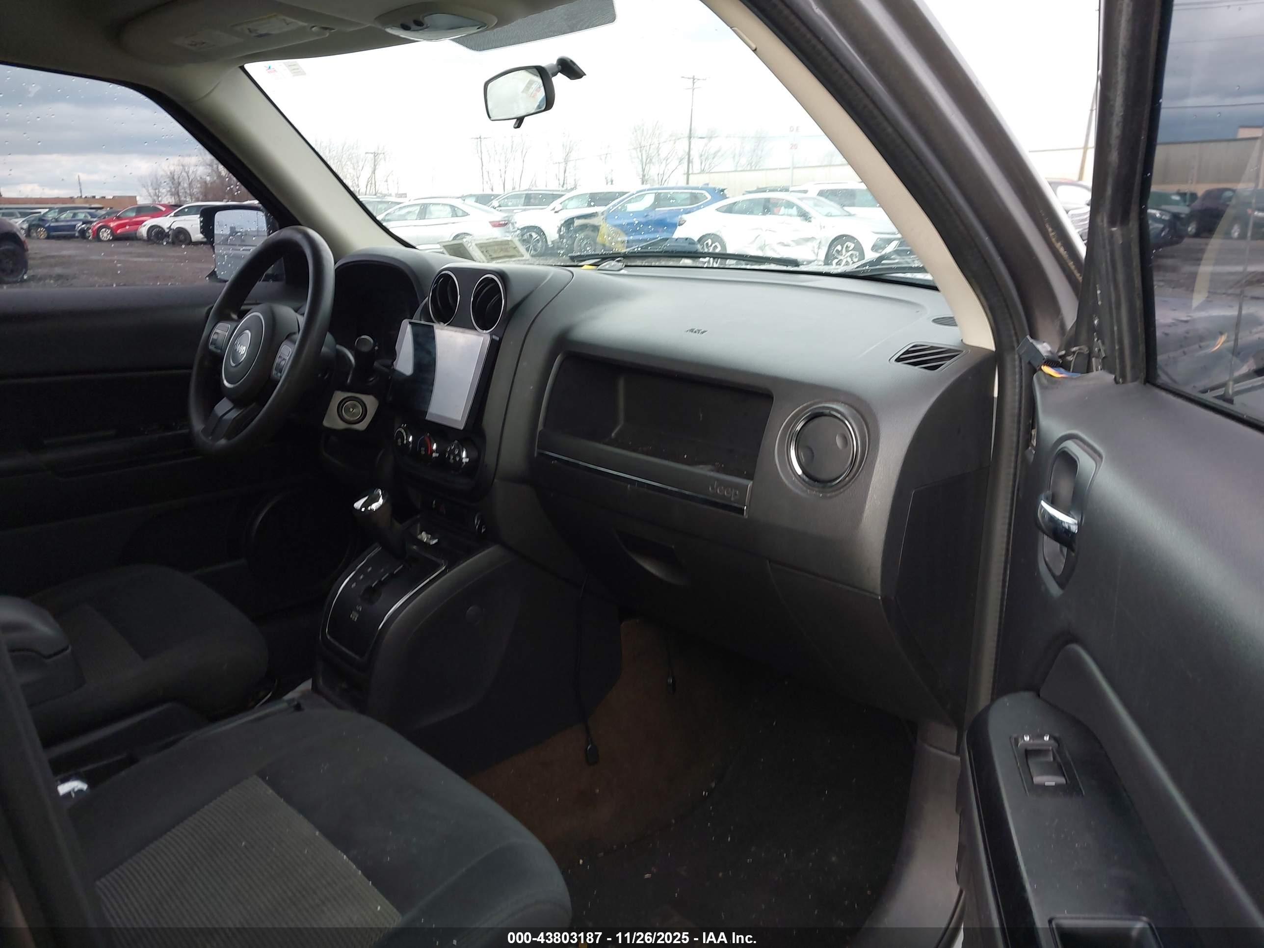 JEEP PATRIOT image 5