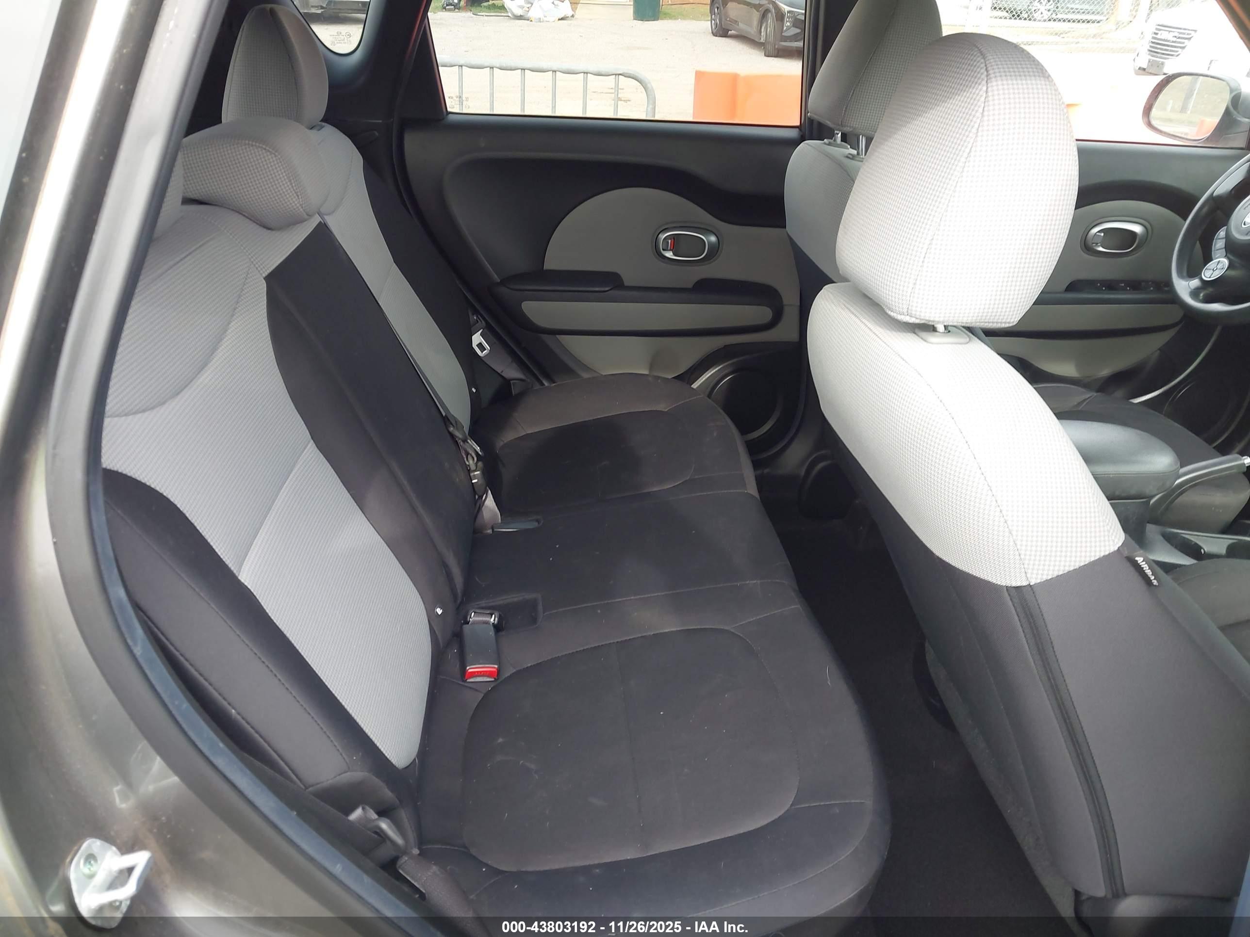 KIA SOUL image 8