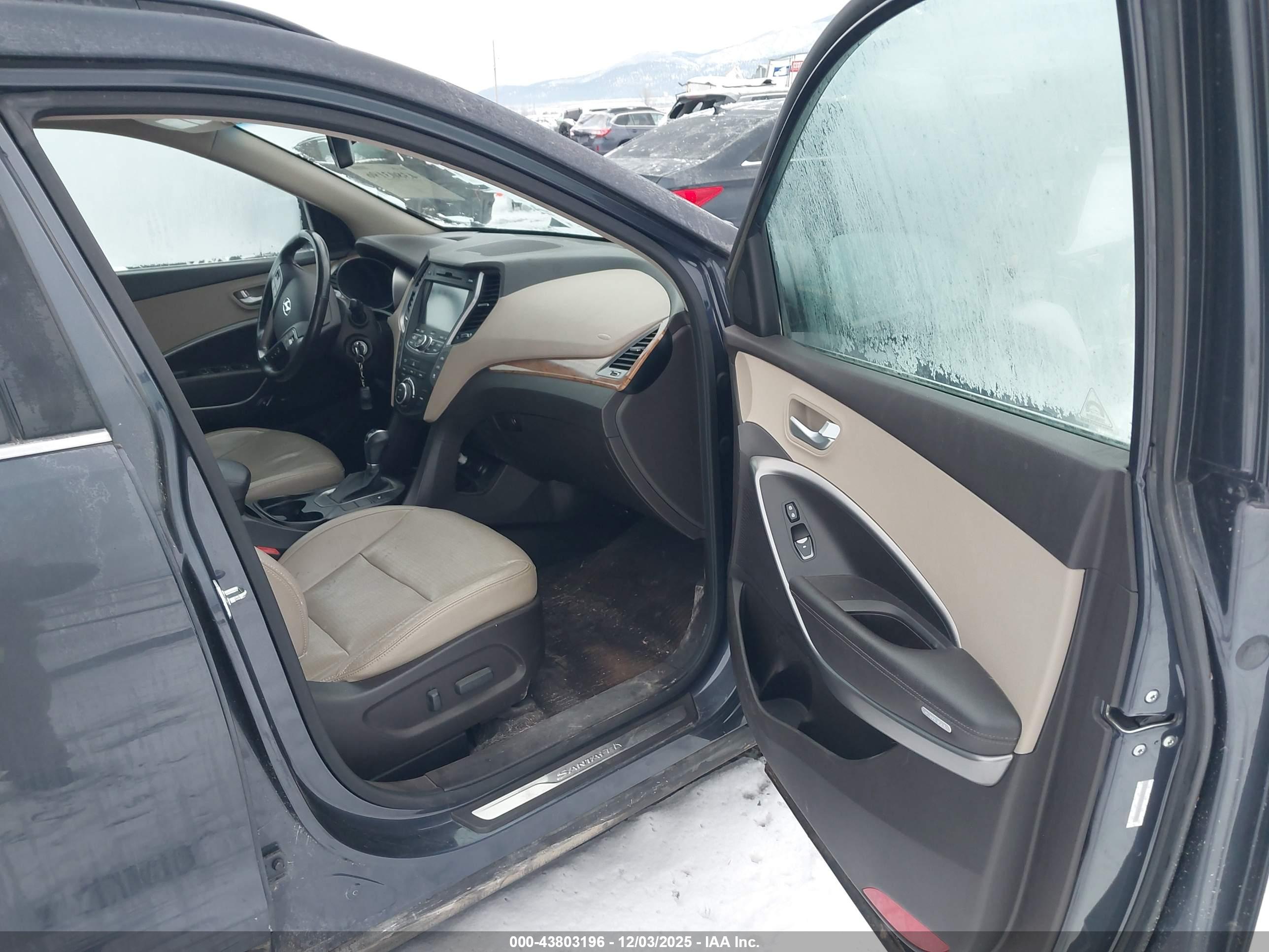 HYUNDAI SANTA image 5