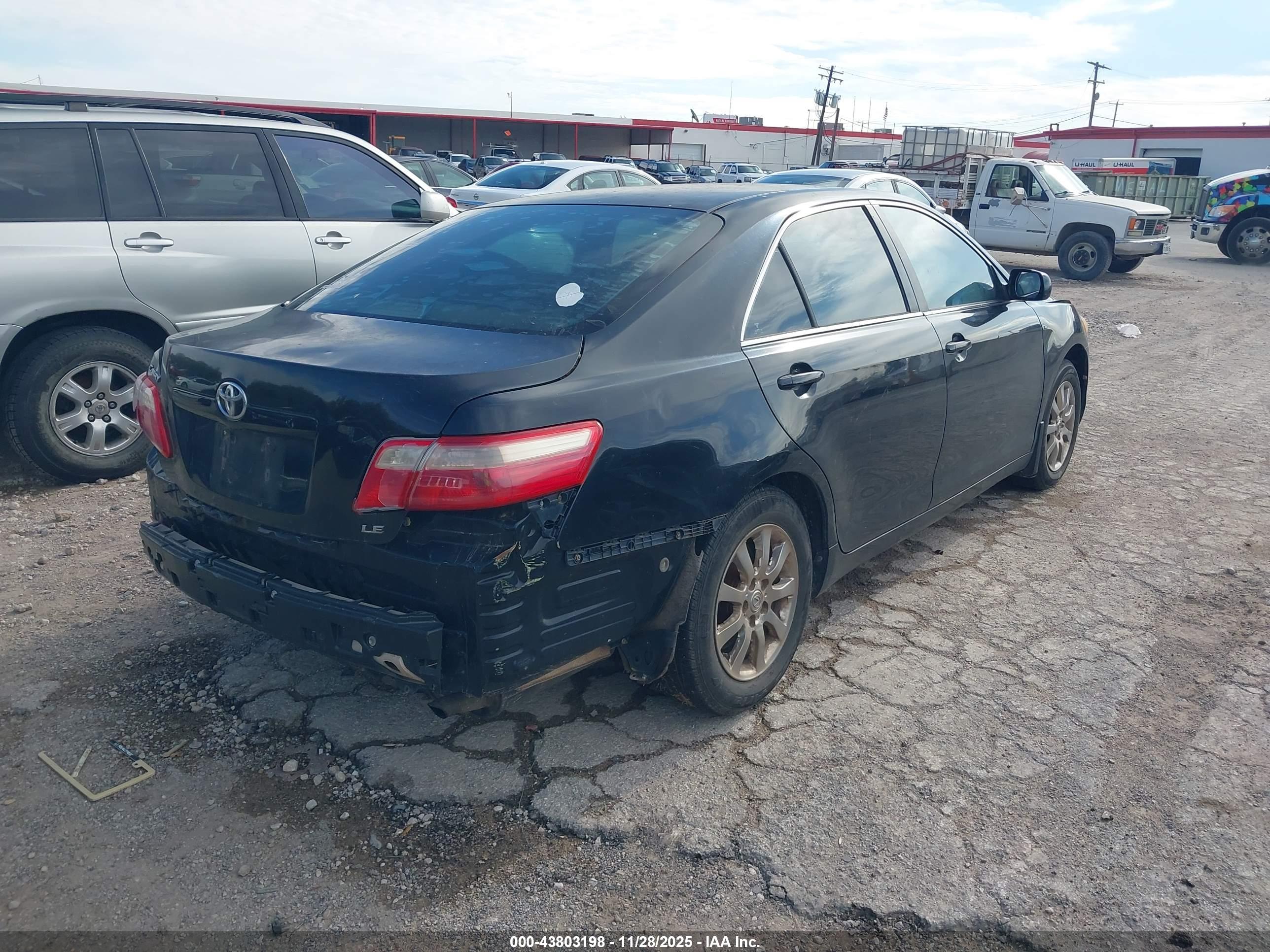 TOYOTA CAMRY image 4