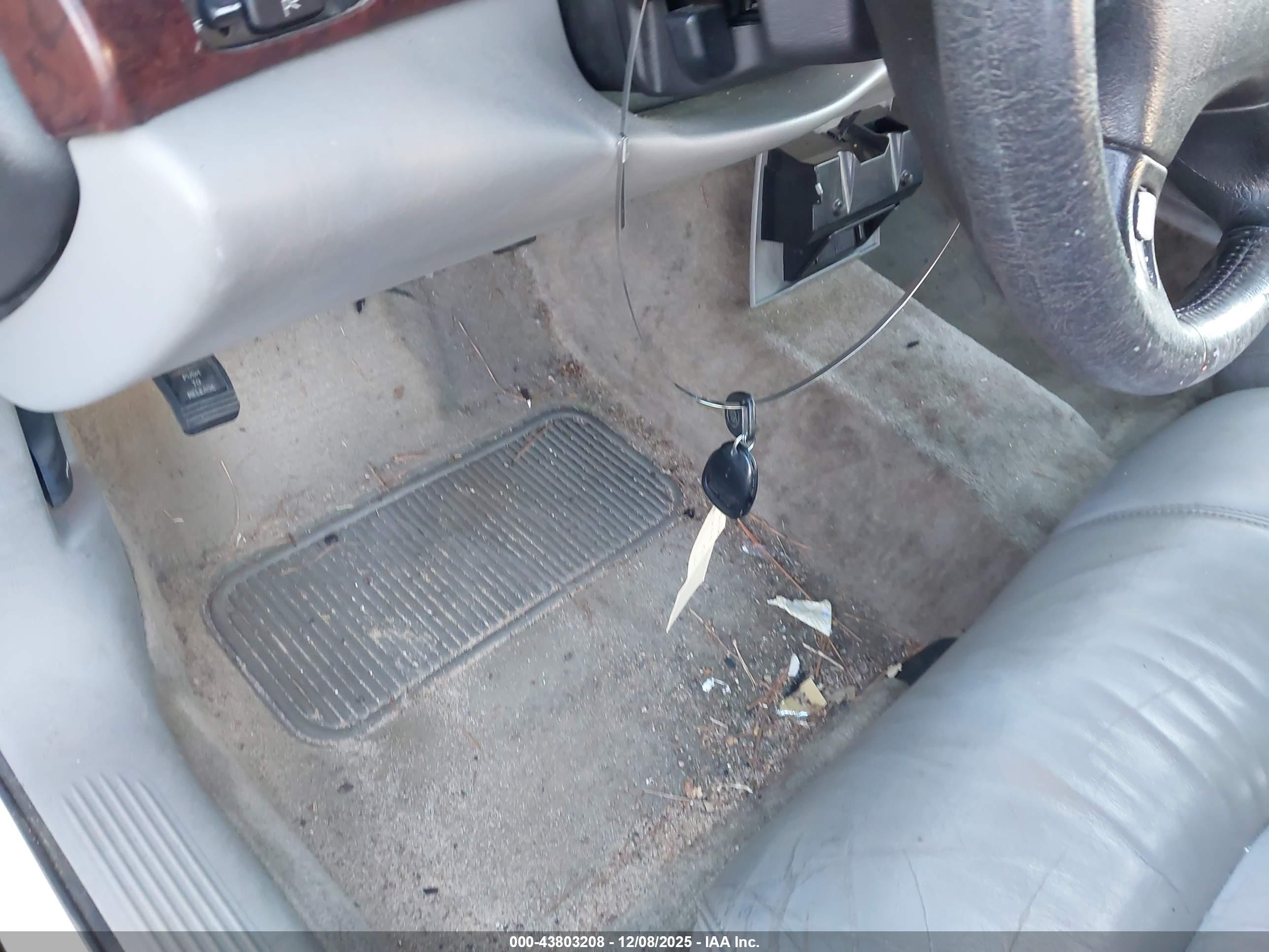 BUICK LESABRE image 11