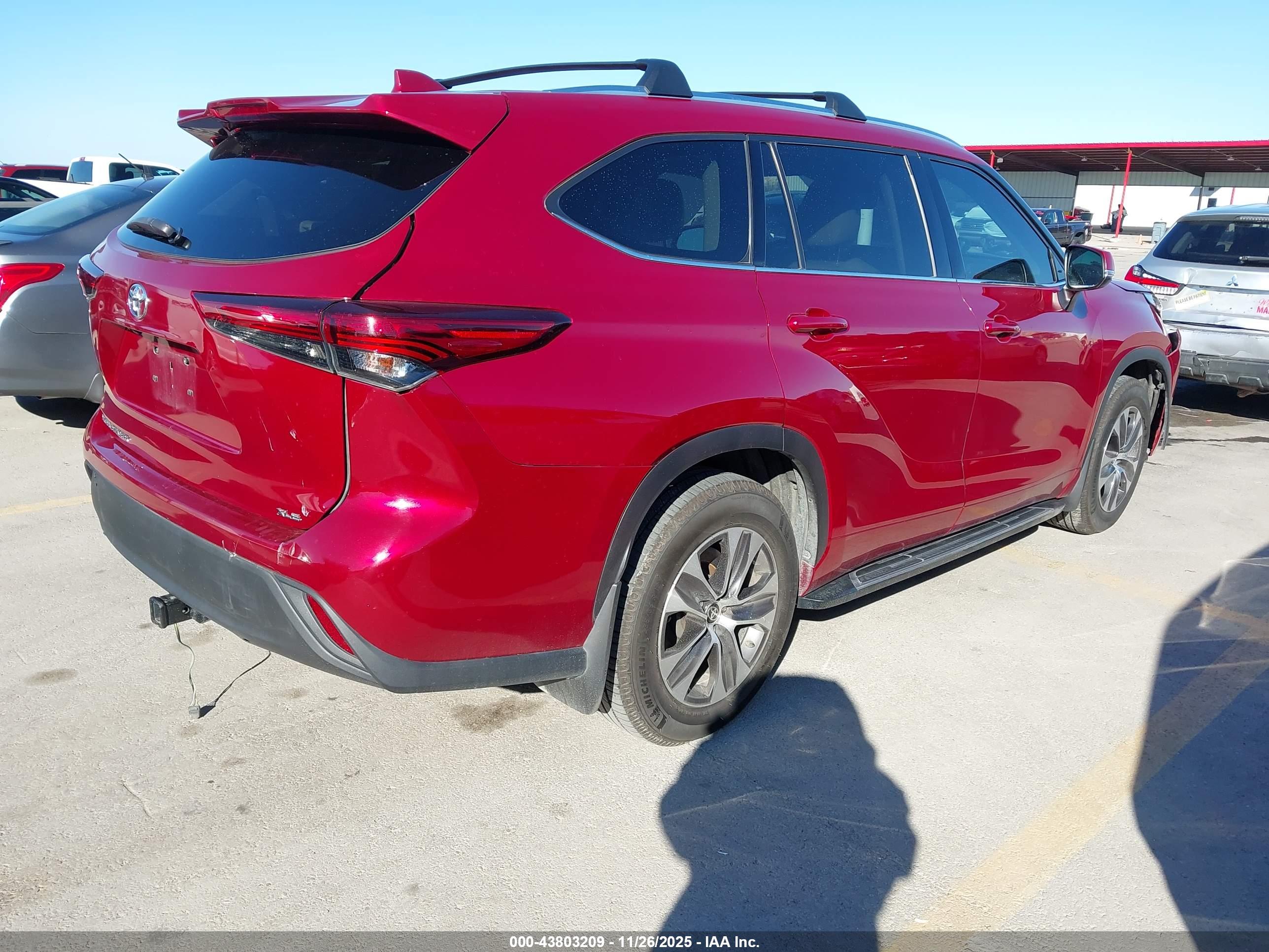 TOYOTA HIGHLANDER image 4