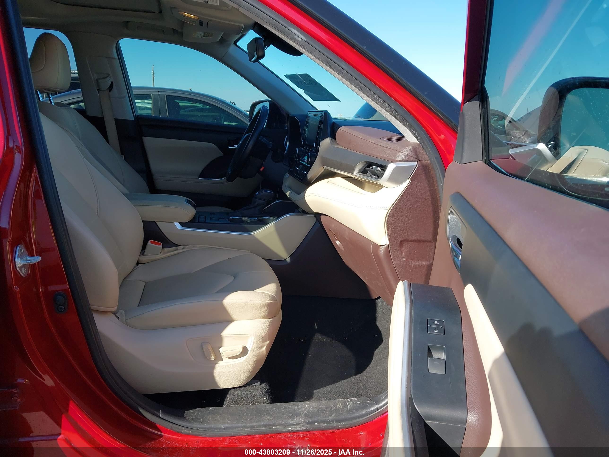 TOYOTA HIGHLANDER image 5