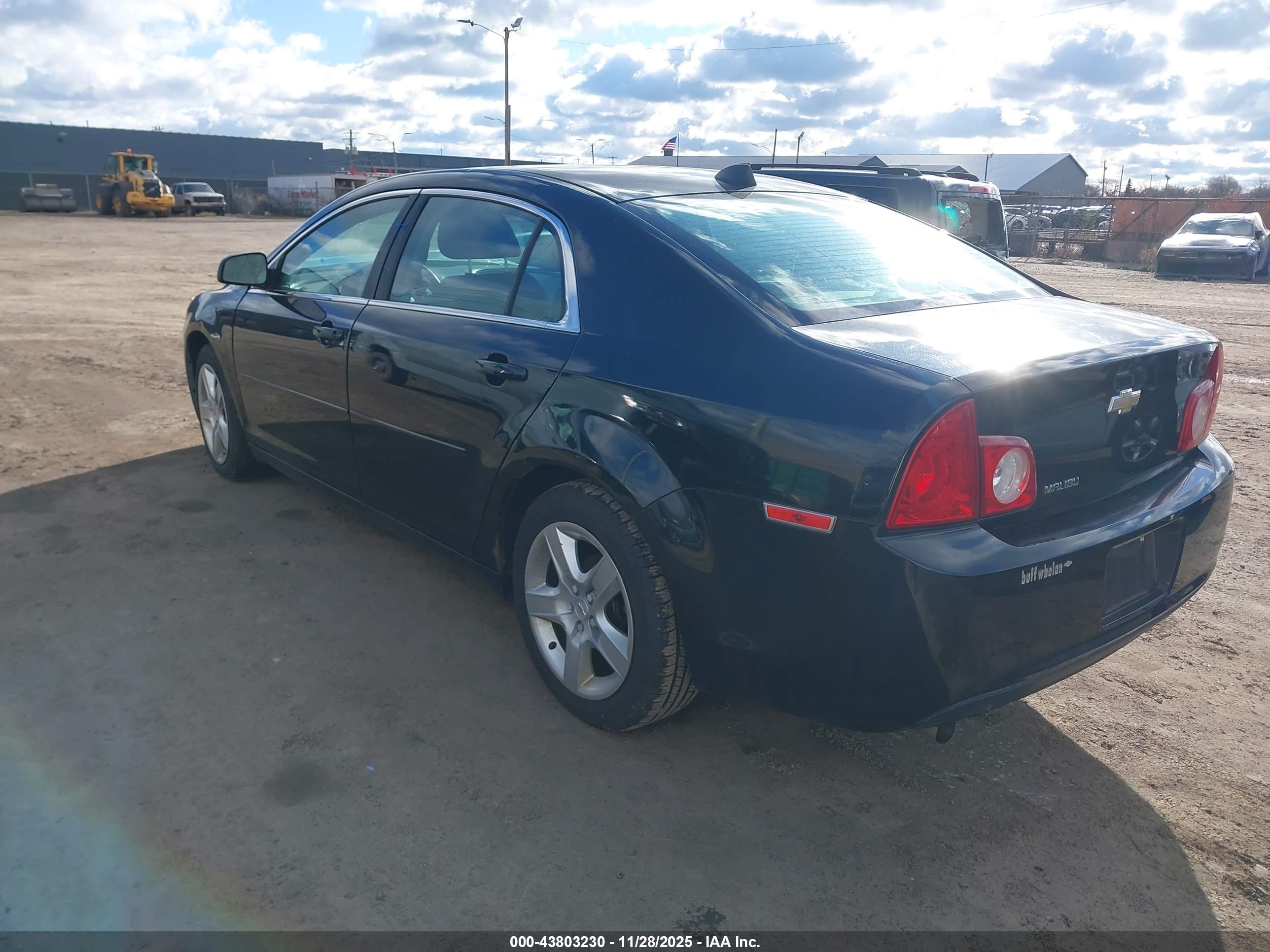 CHEVROLET MALIBU image 3