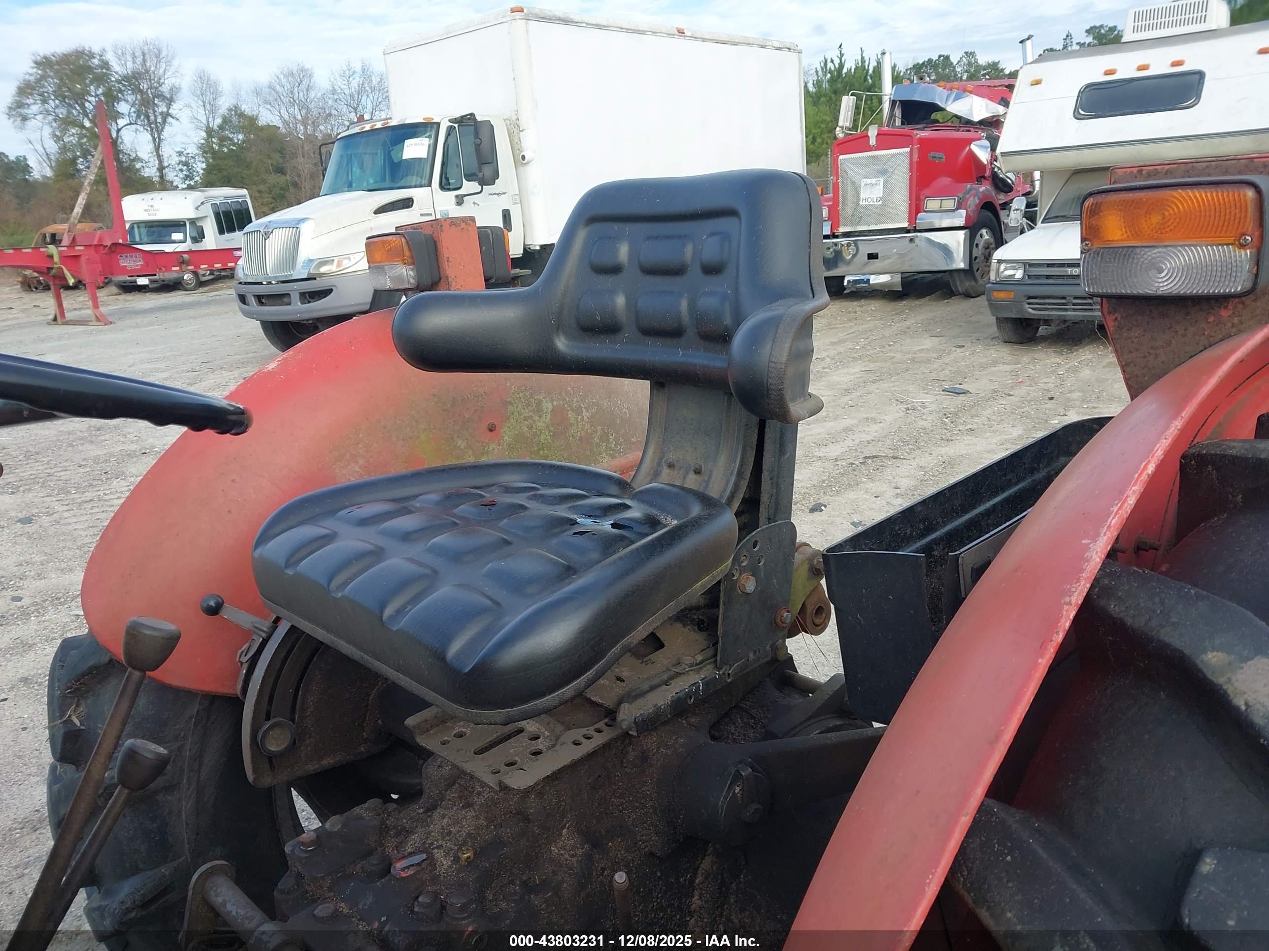 MASSEY FERGUSON image 8
