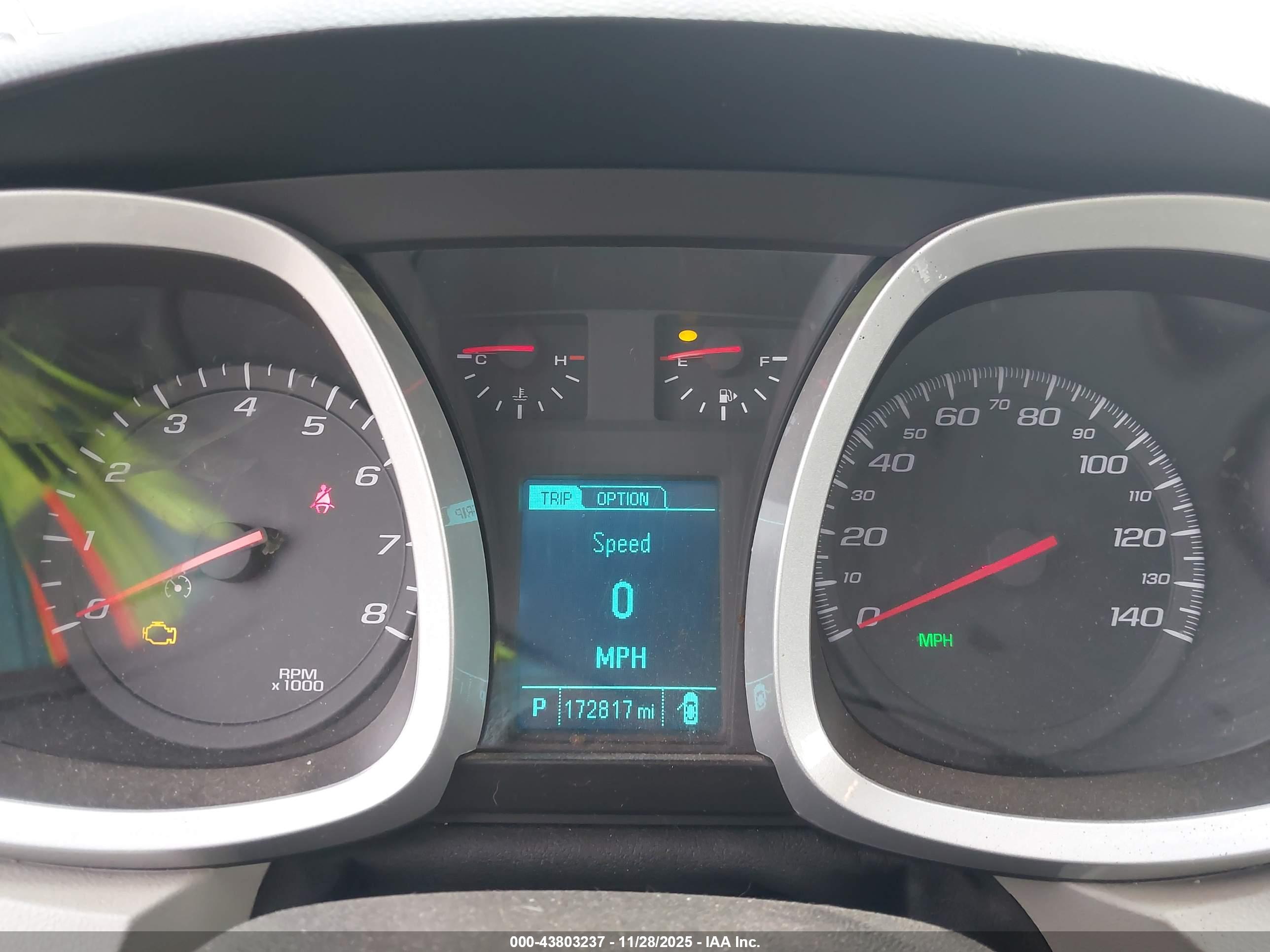 CHEVROLET EQUINOX image 7
