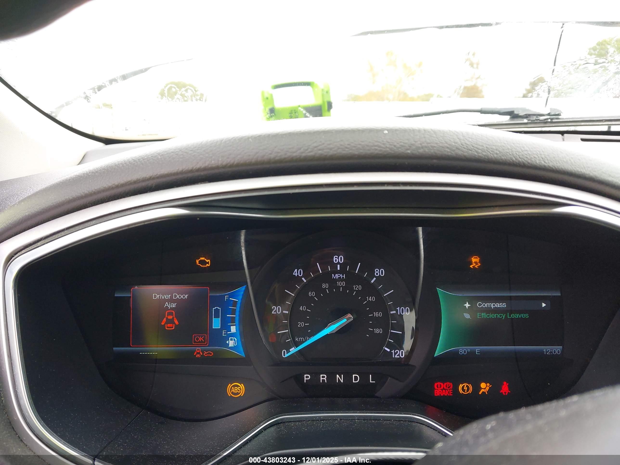 FORD FUSION image 7