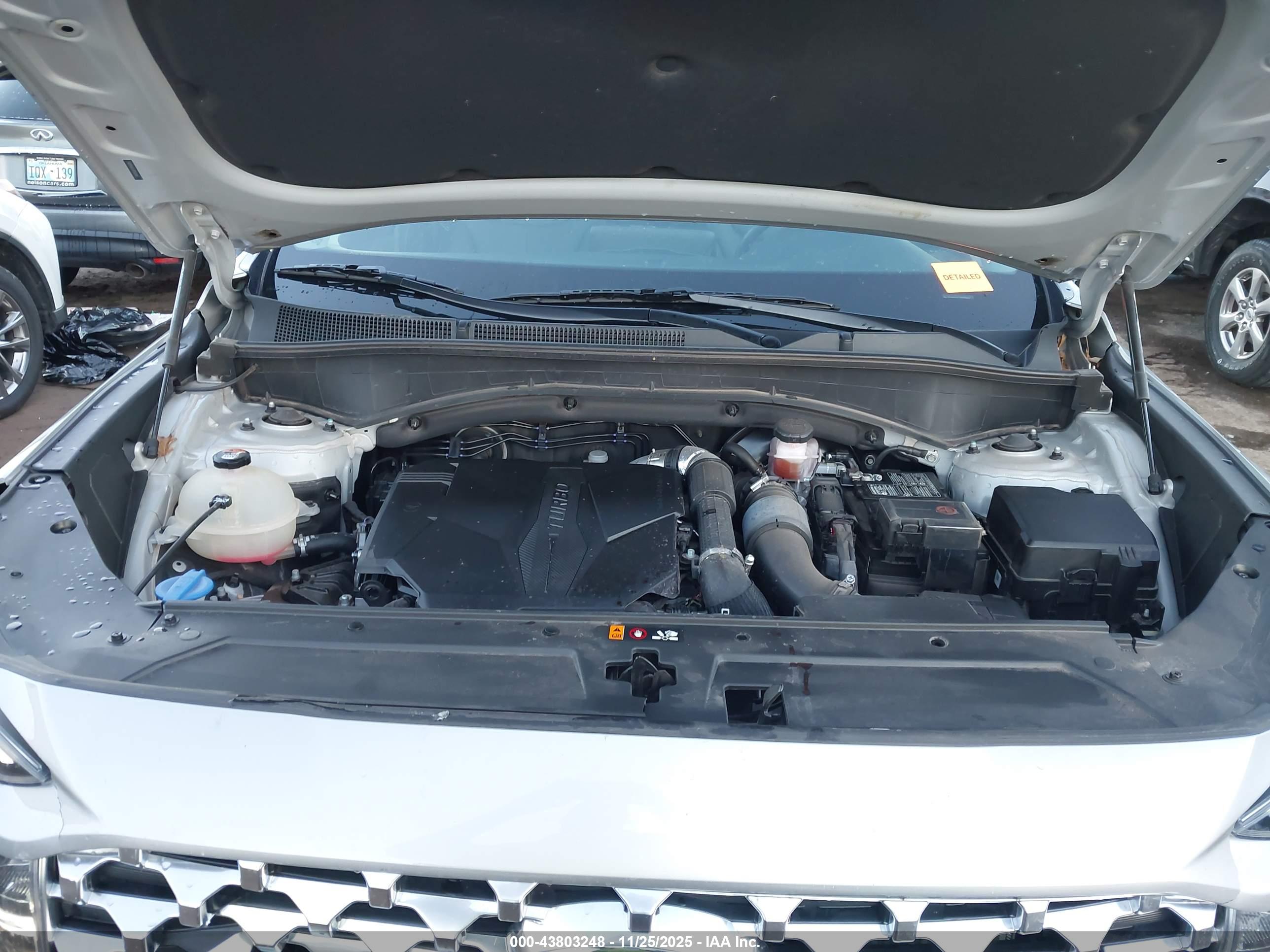 HYUNDAI SANTA image 10