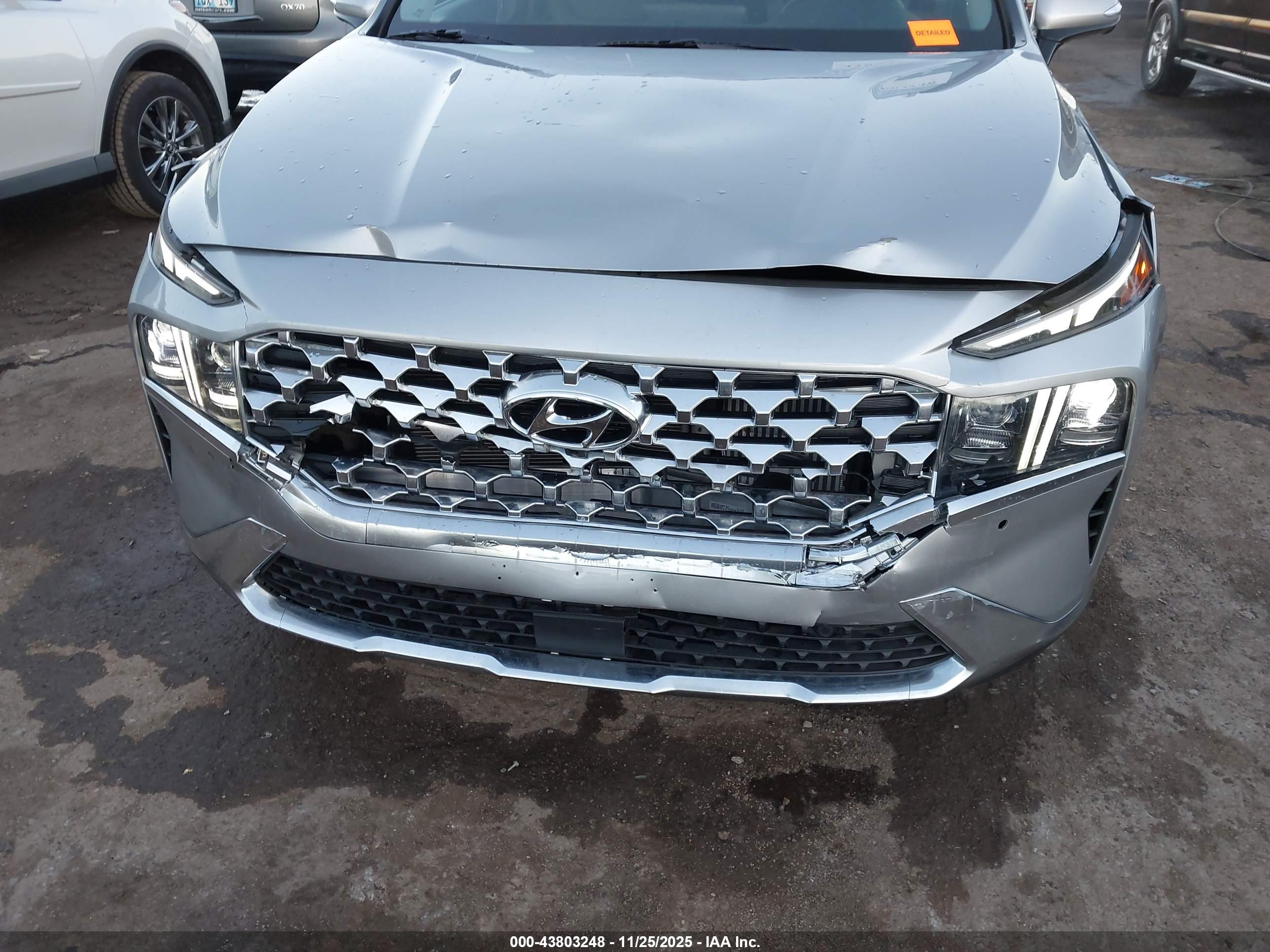 HYUNDAI SANTA image 6