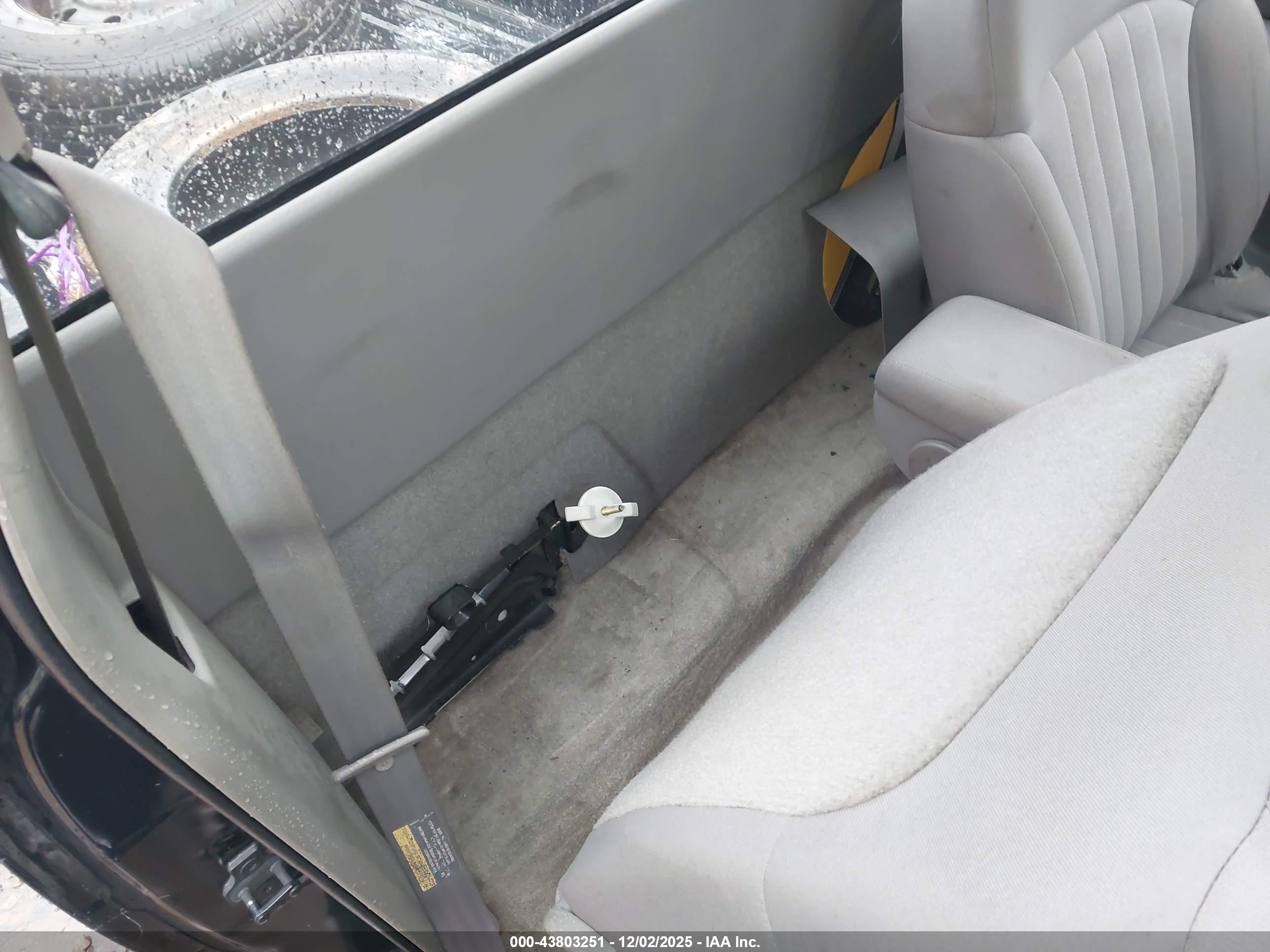 CHEVROLET S-10 image 8