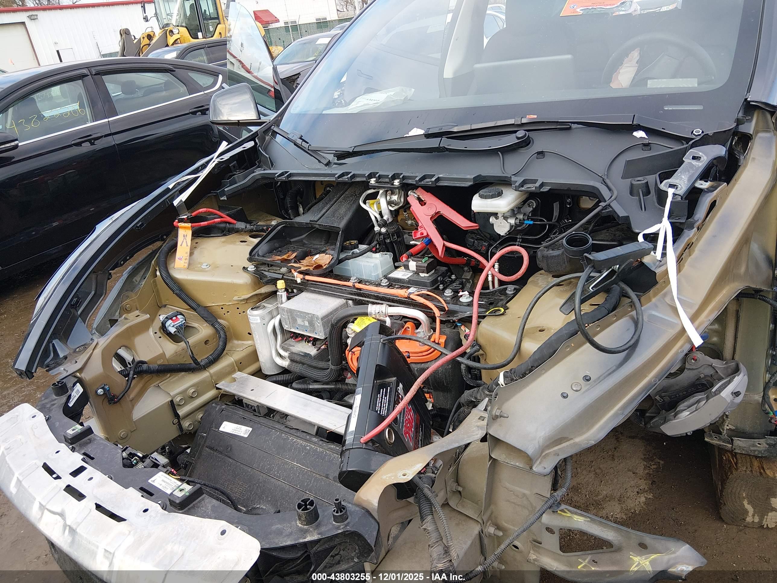 TESLA MODEL image 10