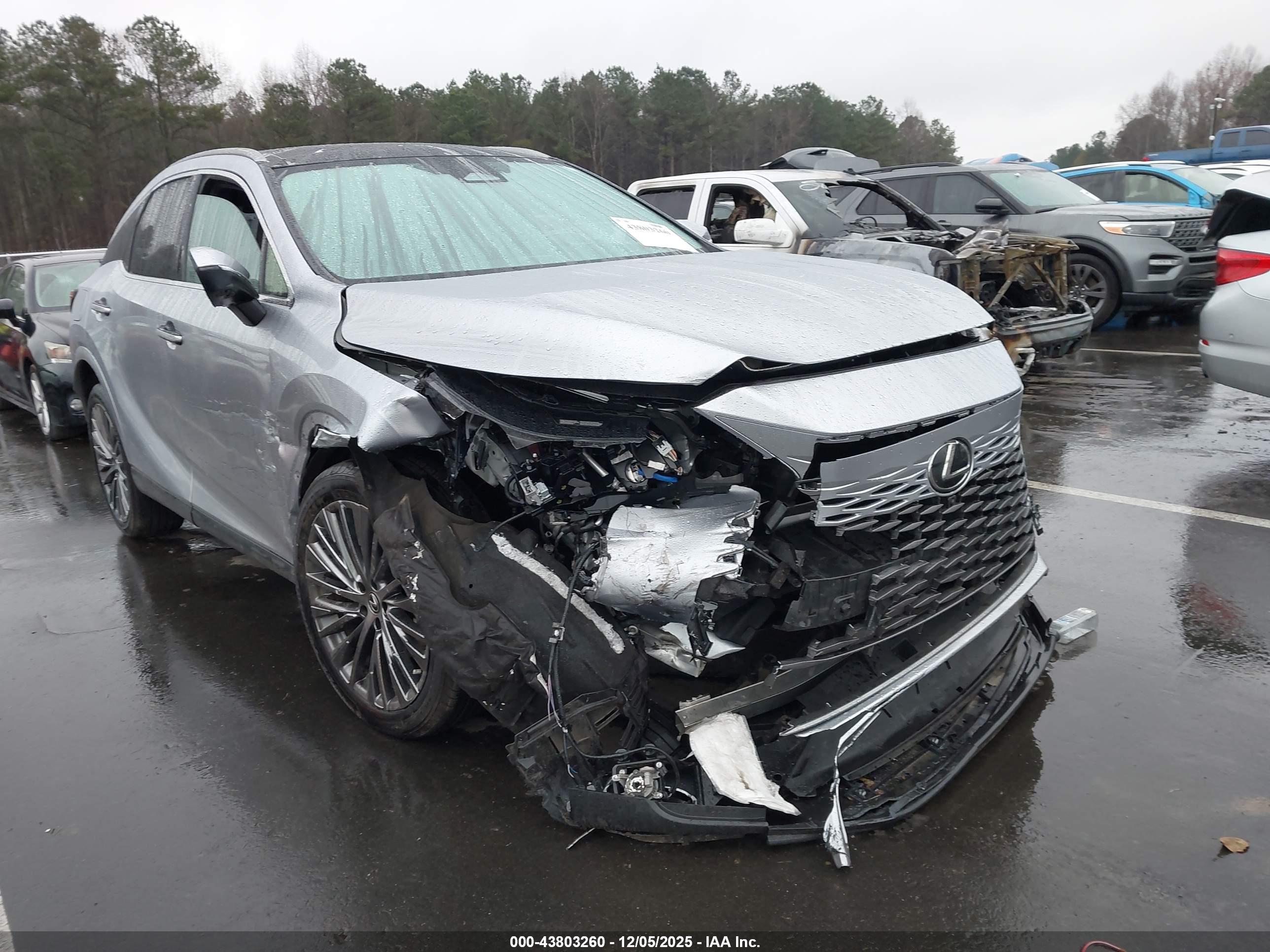 LEXUS RX image 6
