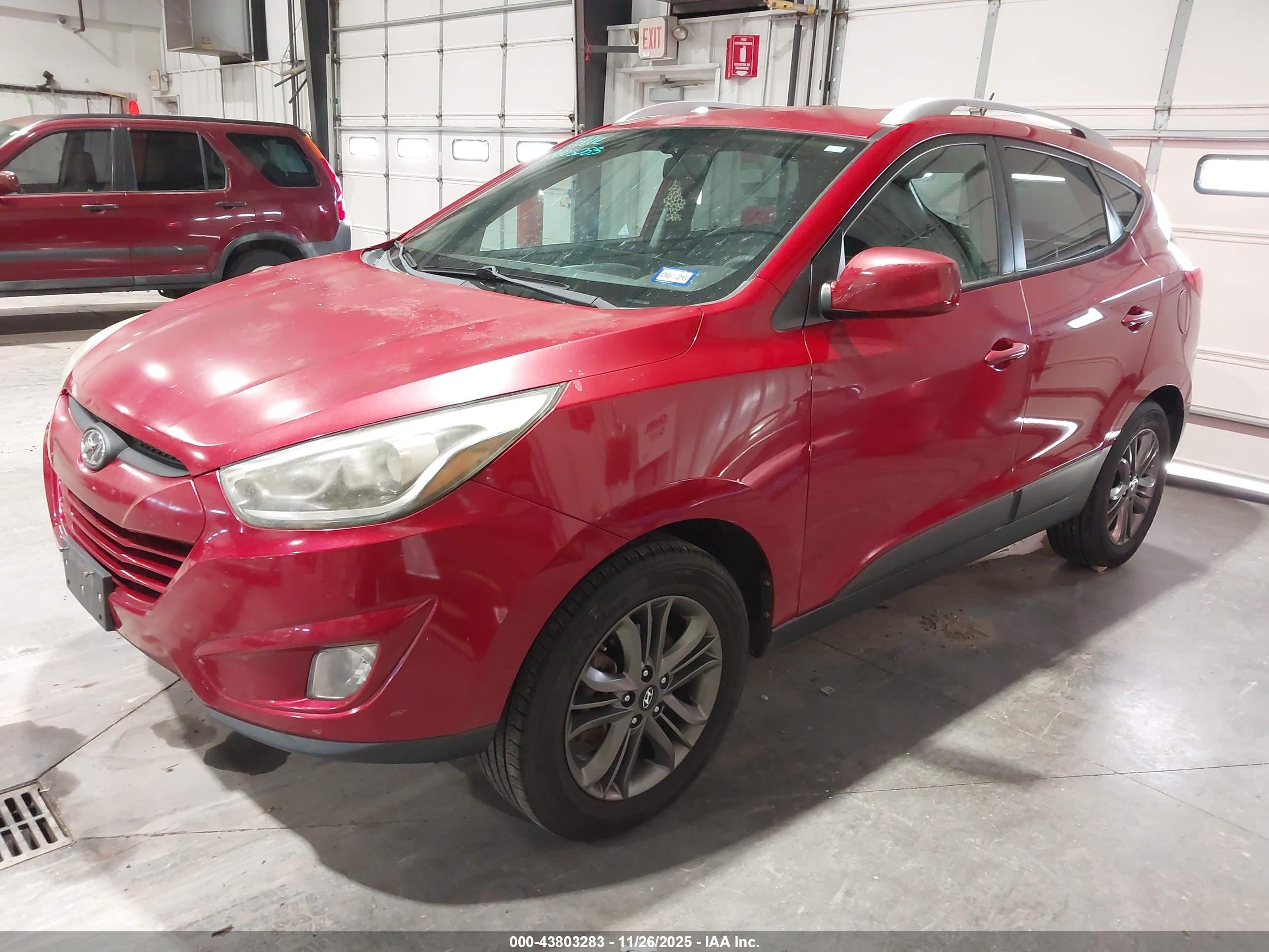 HYUNDAI TUCSON image 2