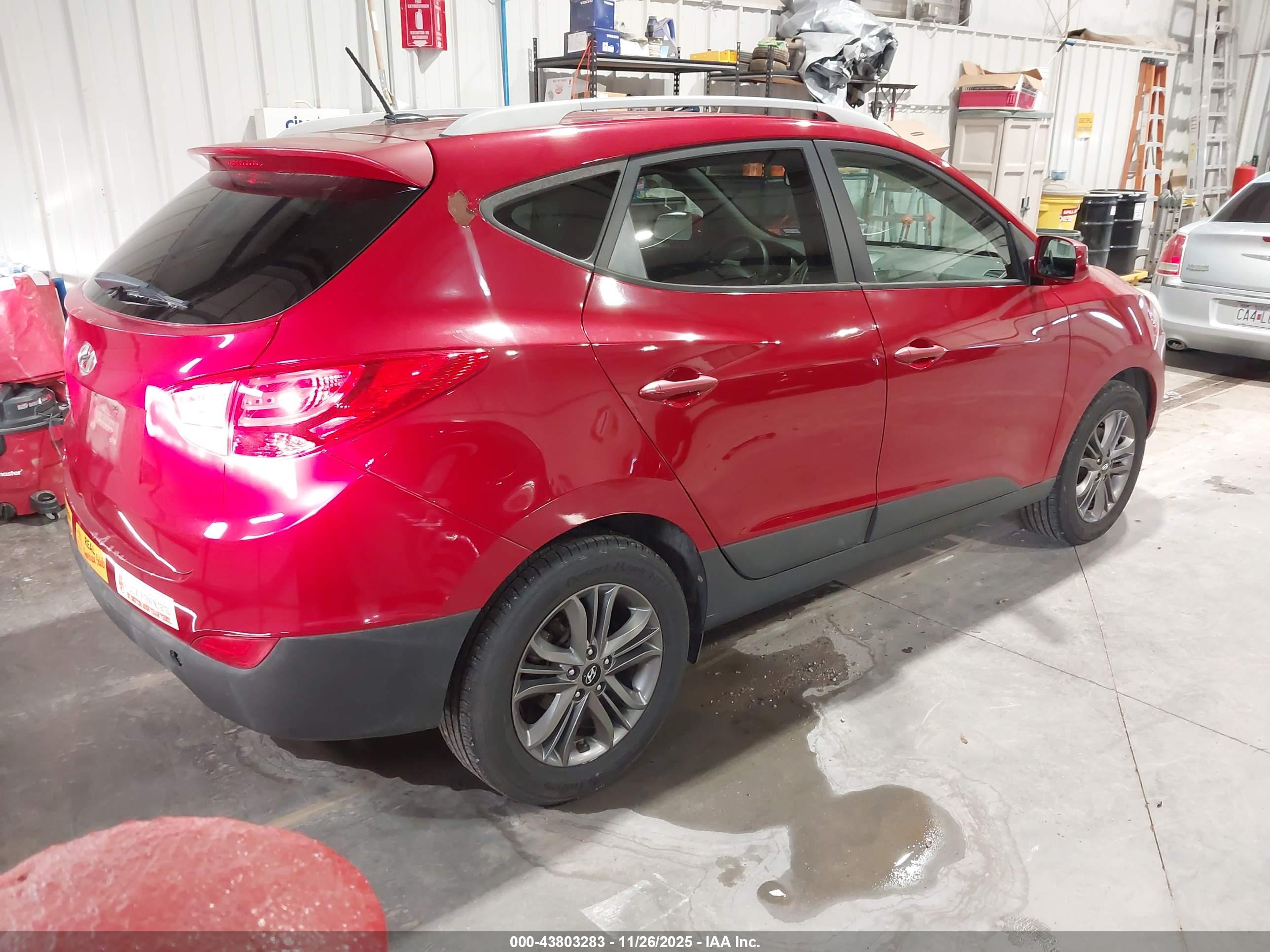 HYUNDAI TUCSON image 4