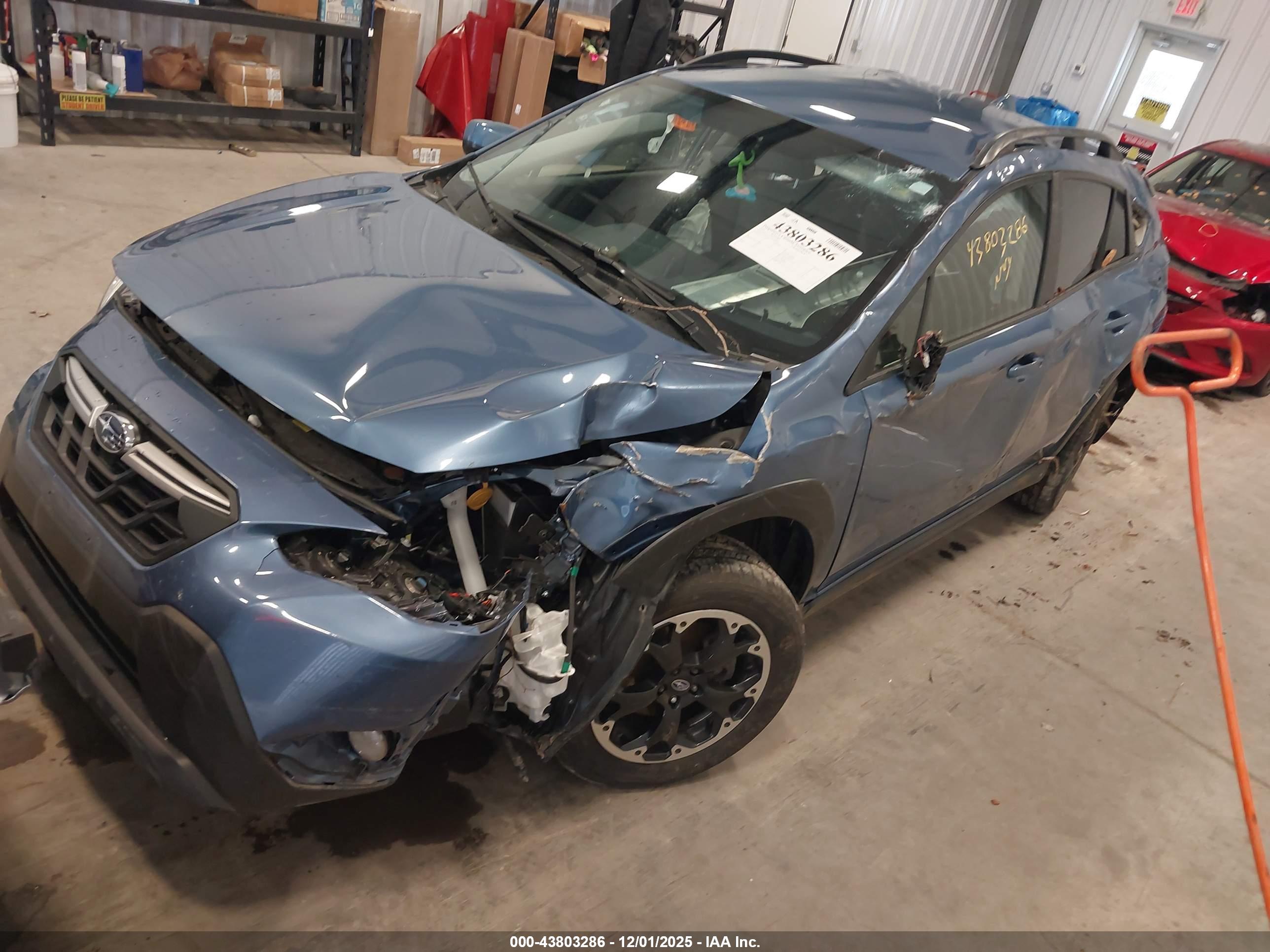 SUBARU CROSSTREK image 2
