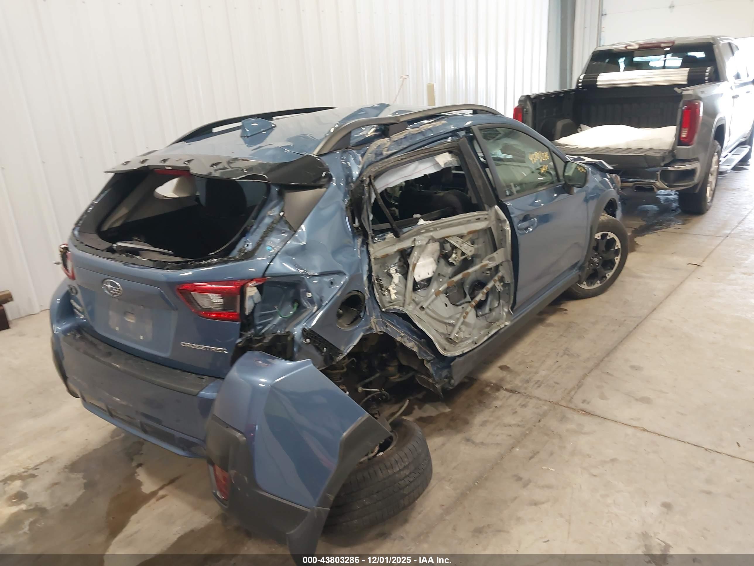 SUBARU CROSSTREK image 4