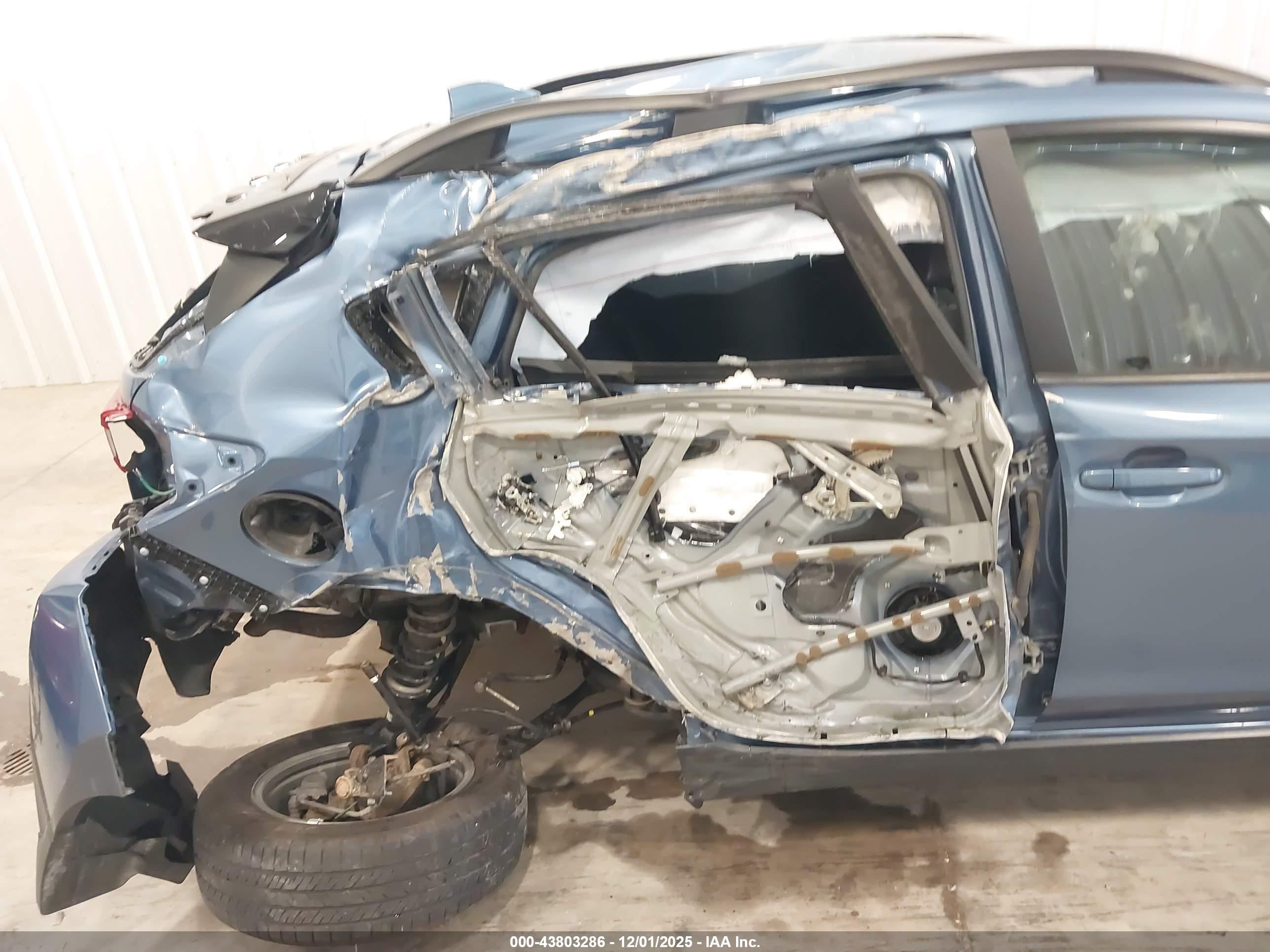 SUBARU CROSSTREK image 6