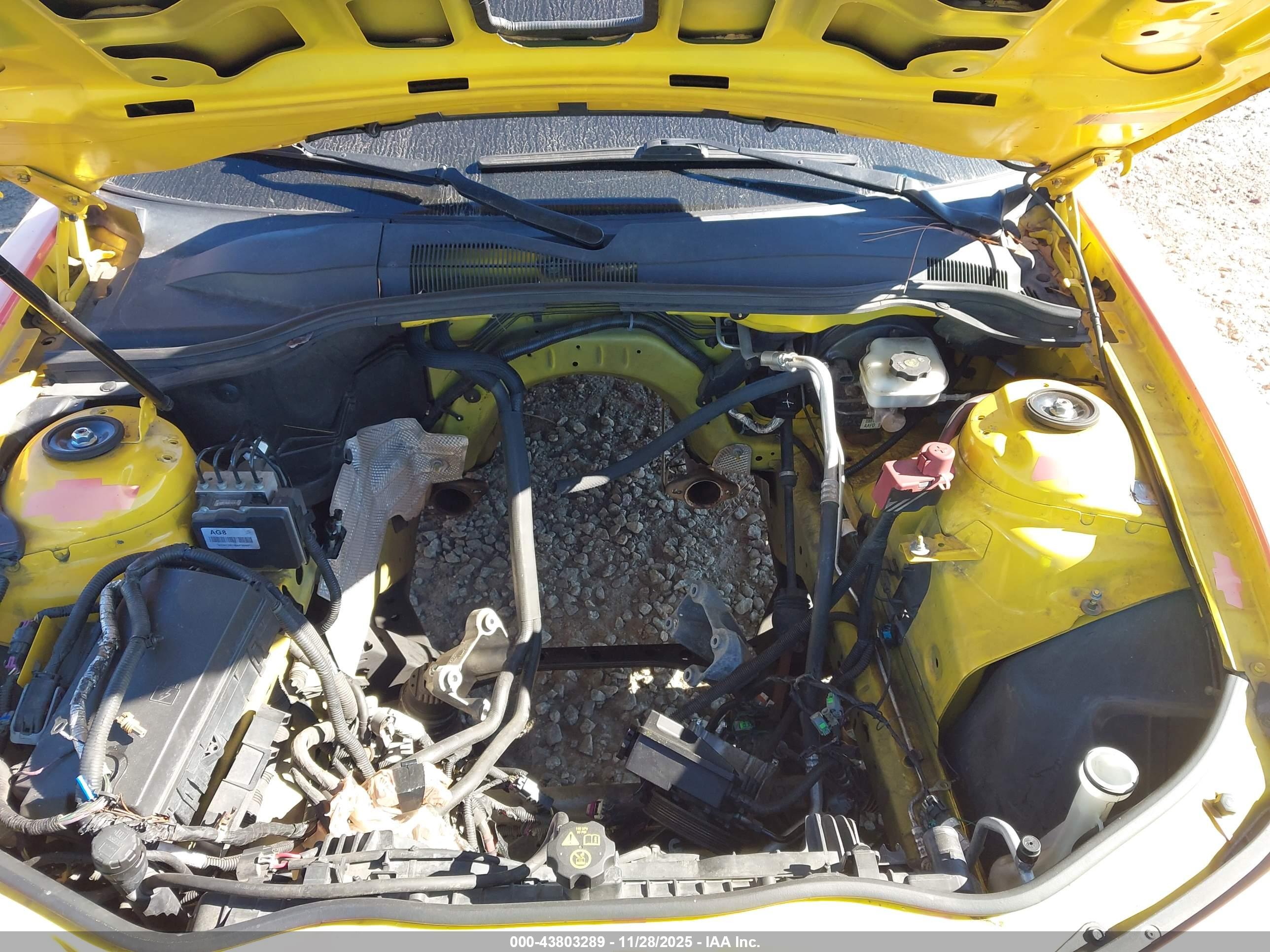 CHEVROLET CAMARO image 10