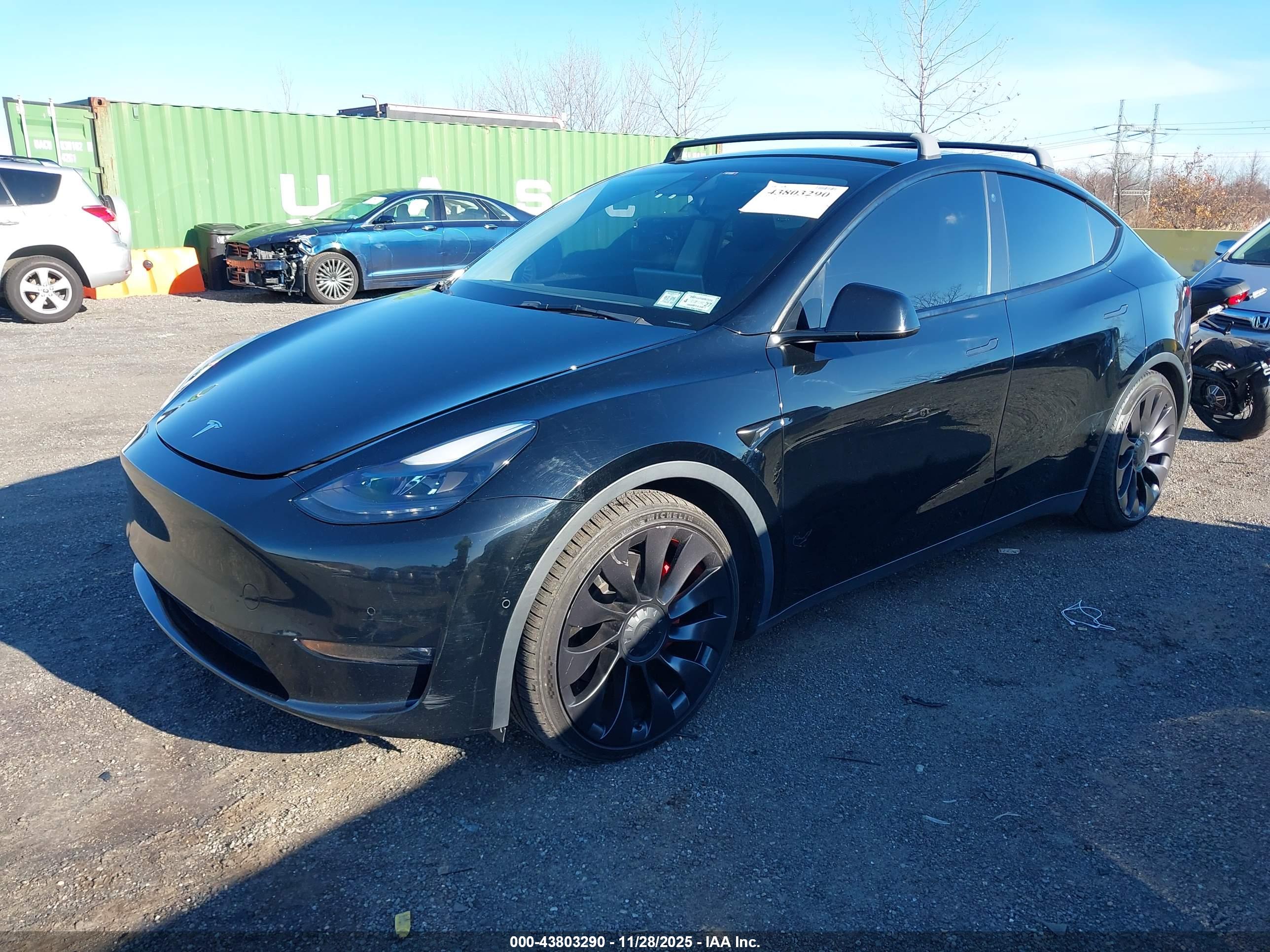 TESLA MODEL image 2