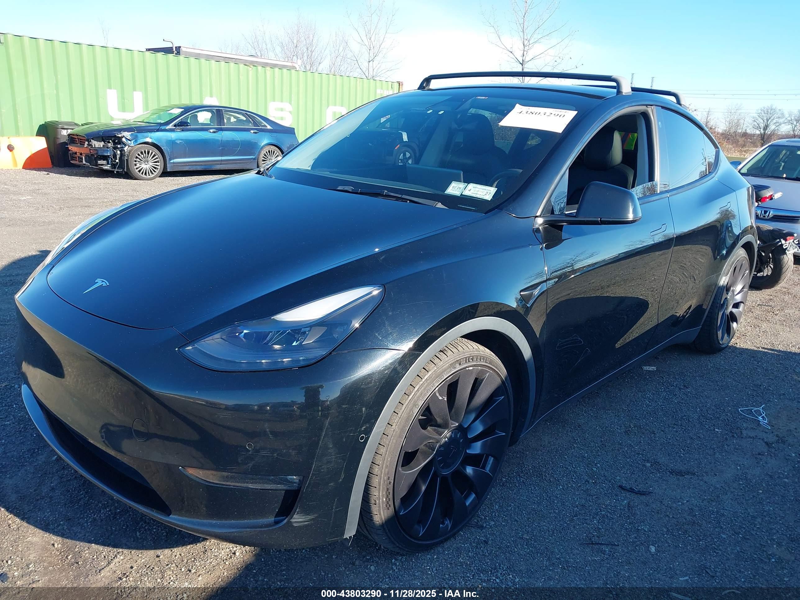 TESLA MODEL image 6