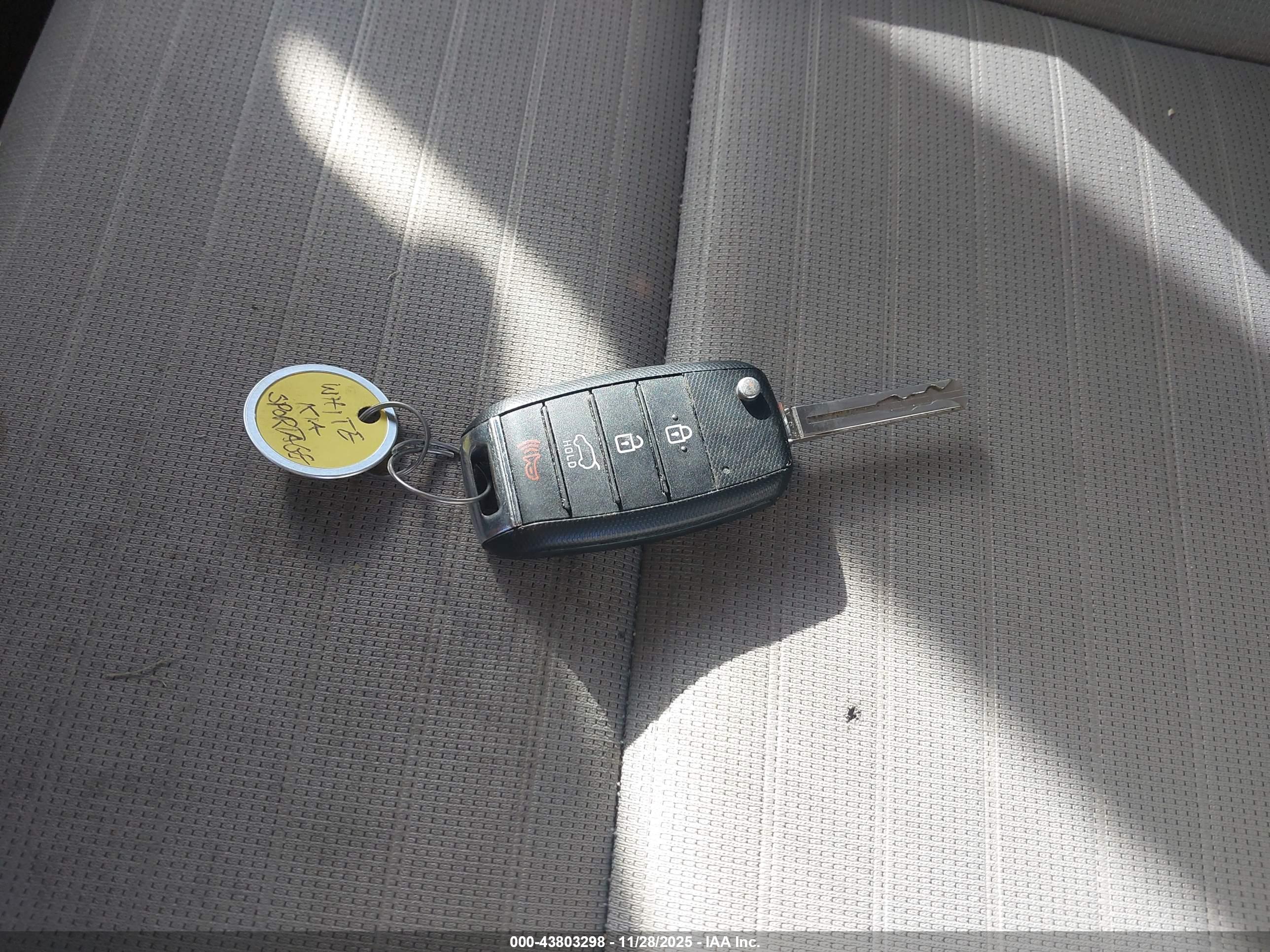 KIA SPORTAGE image 11