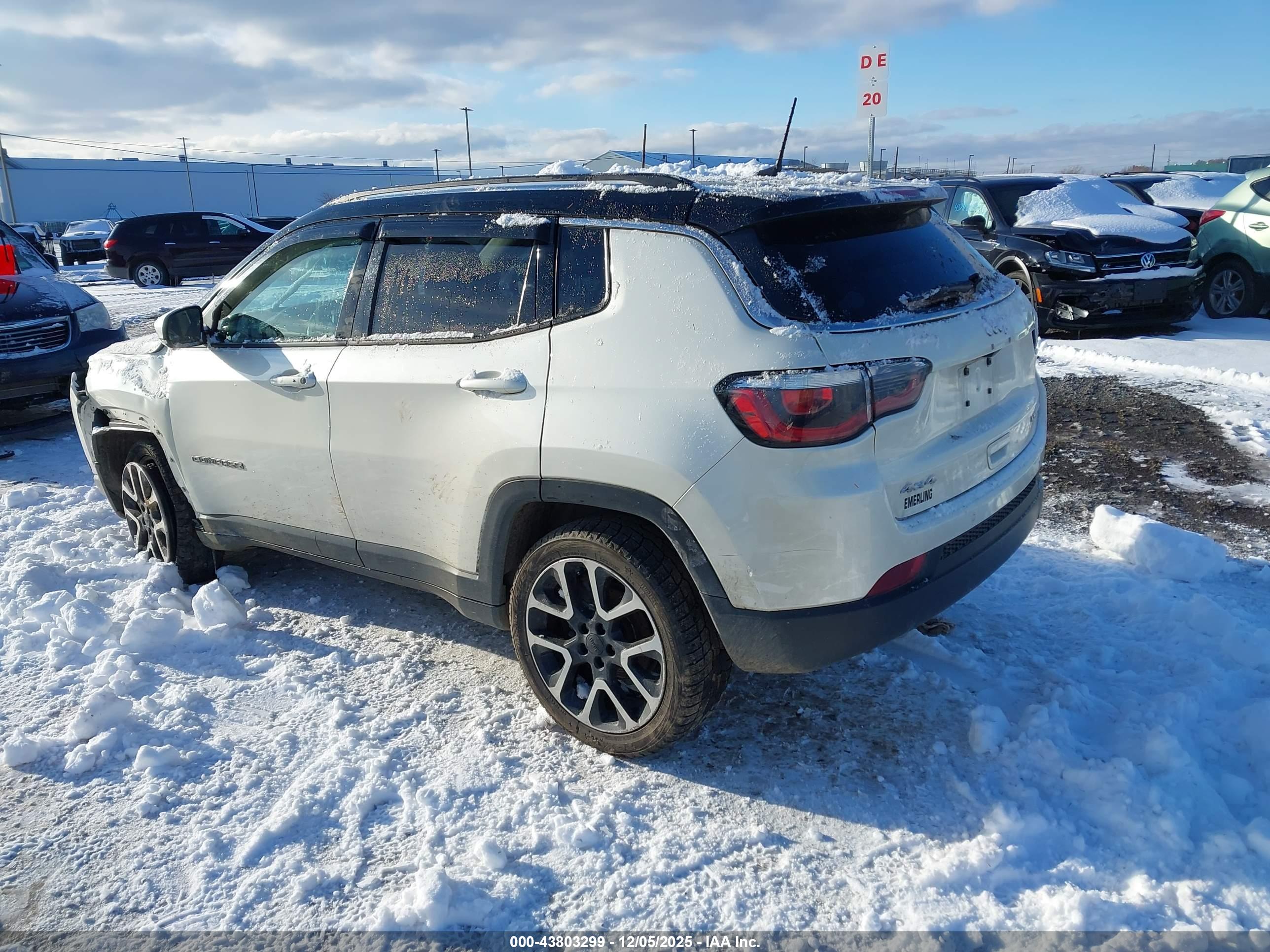 JEEP COMPASS image 3