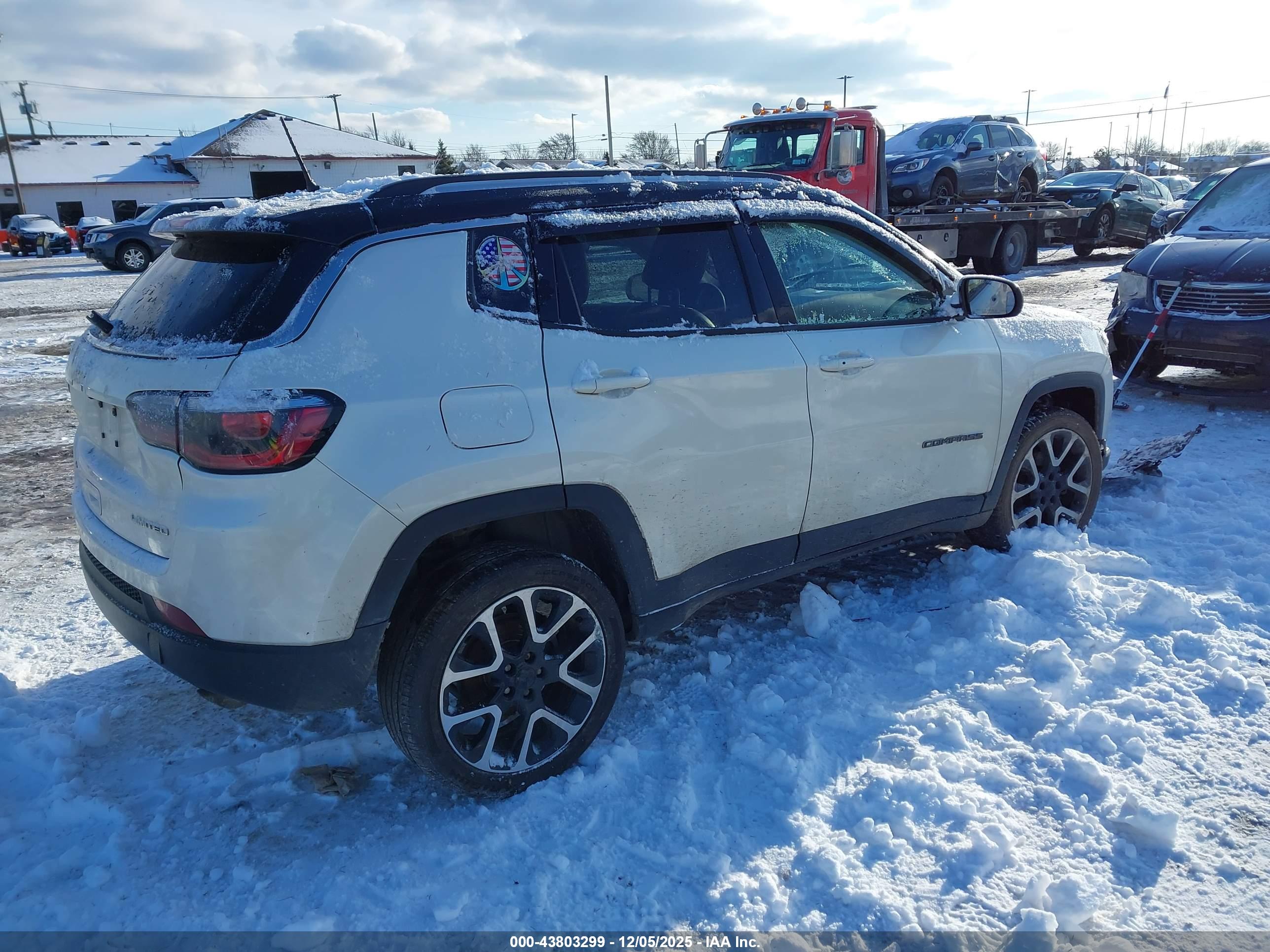 JEEP COMPASS image 4
